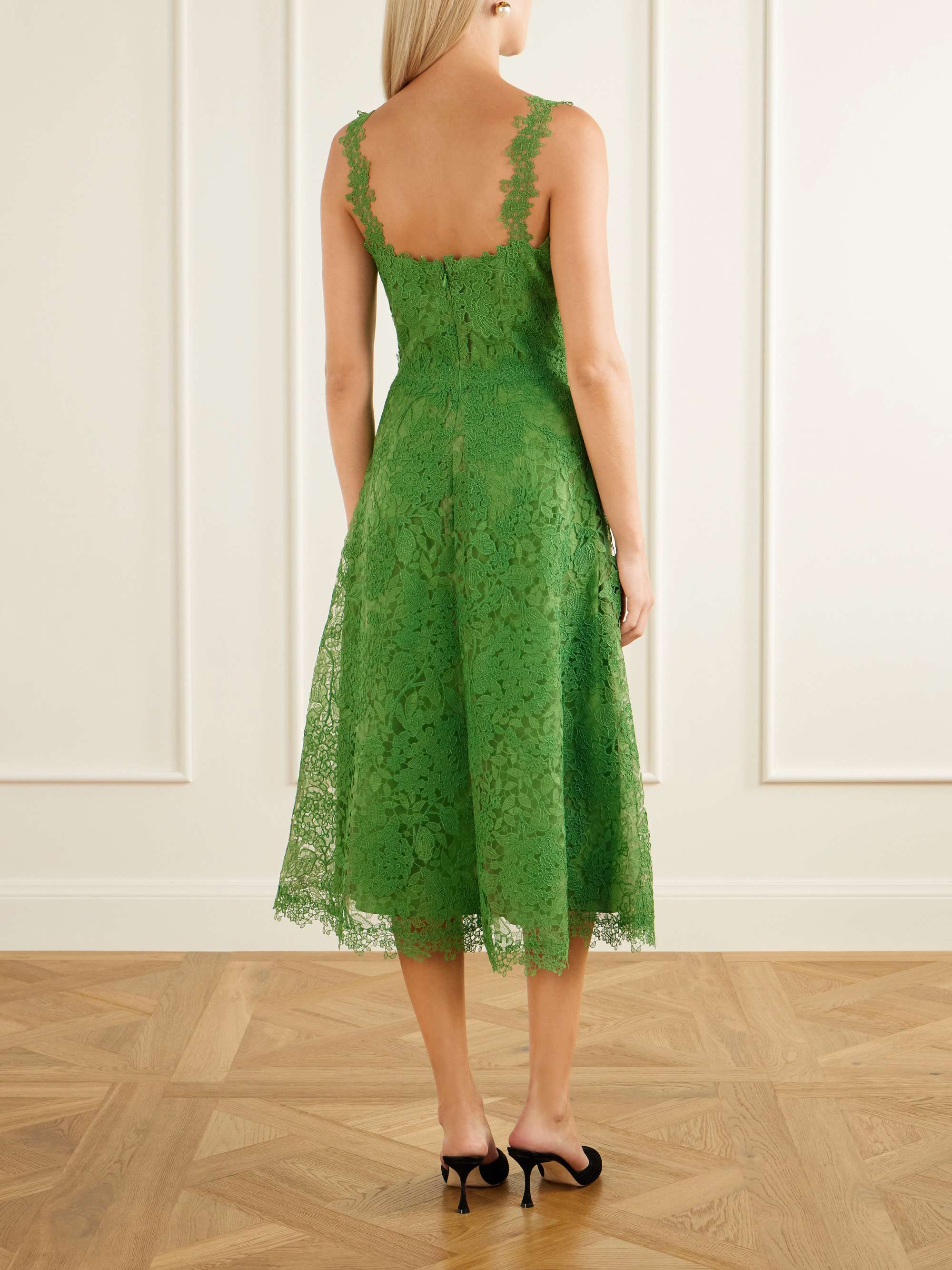 CAROLINA HERRERA 