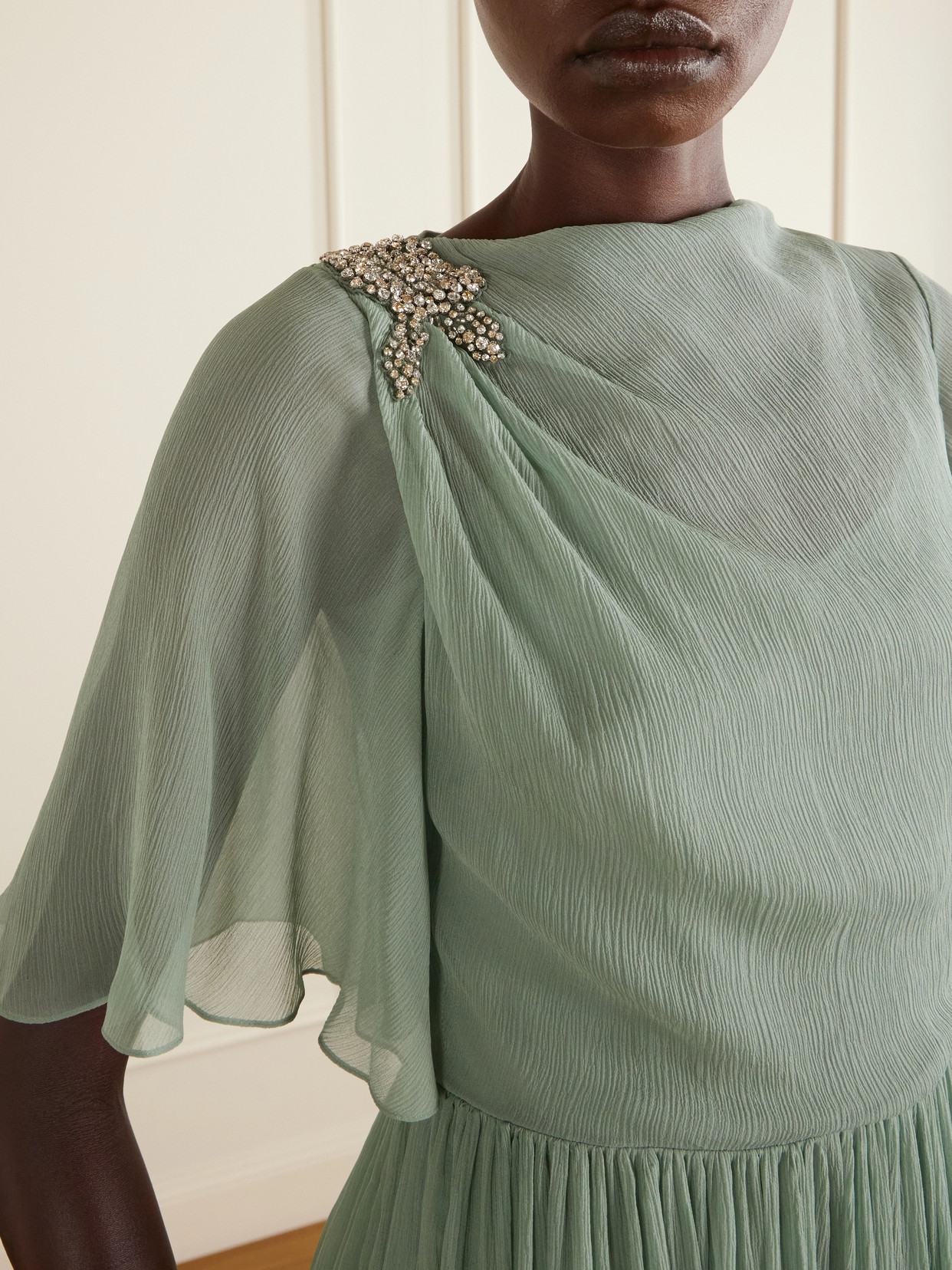 Erdem Embellished Silk Creponne Short Sleeve Midi Dress In Green