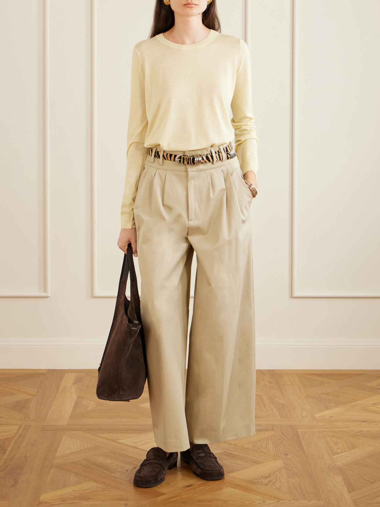 T Timeless Medium Shoulder Bag