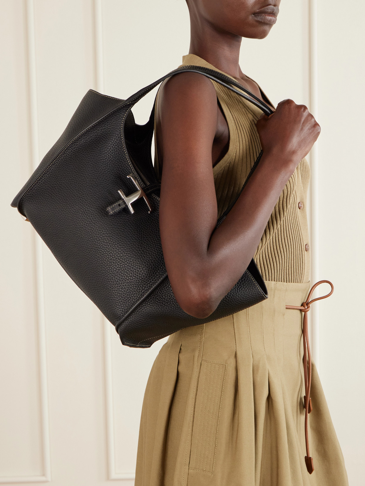 T Timeless Small Shoulder Bag