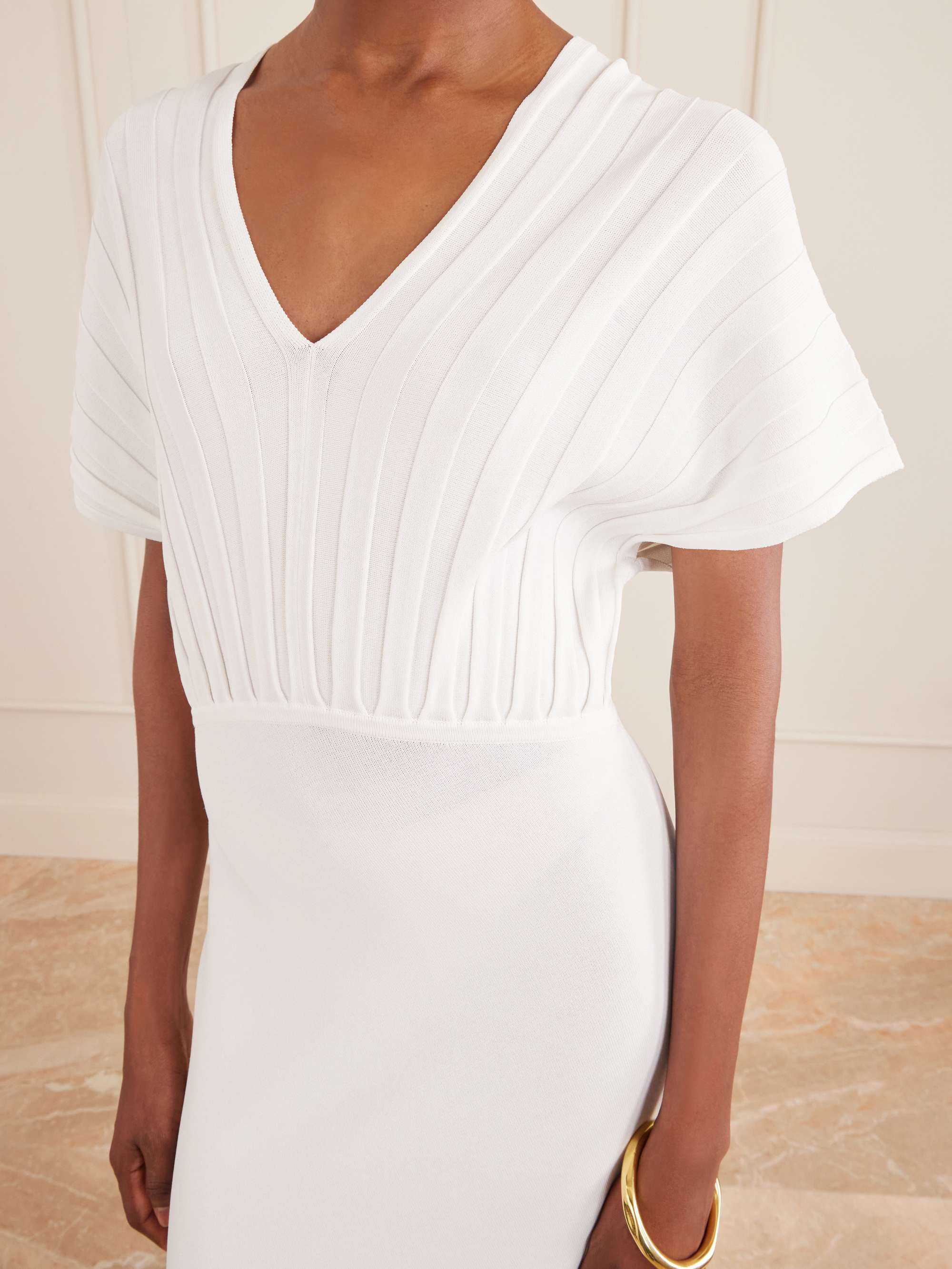 MaxMara ホワイトドレス Vネック キャップスリーブ MAX MARA Woven midi dress | NET-A-PORTER