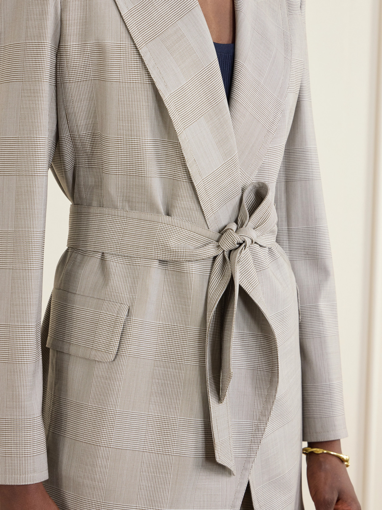 Max Mara Belted Checked Wool Blazer In Gray
