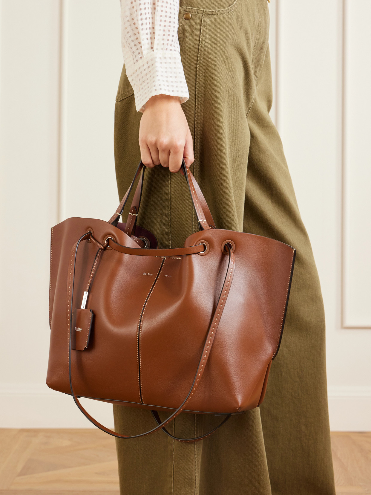 Max Mara Leather Shoulder Bag In Brown