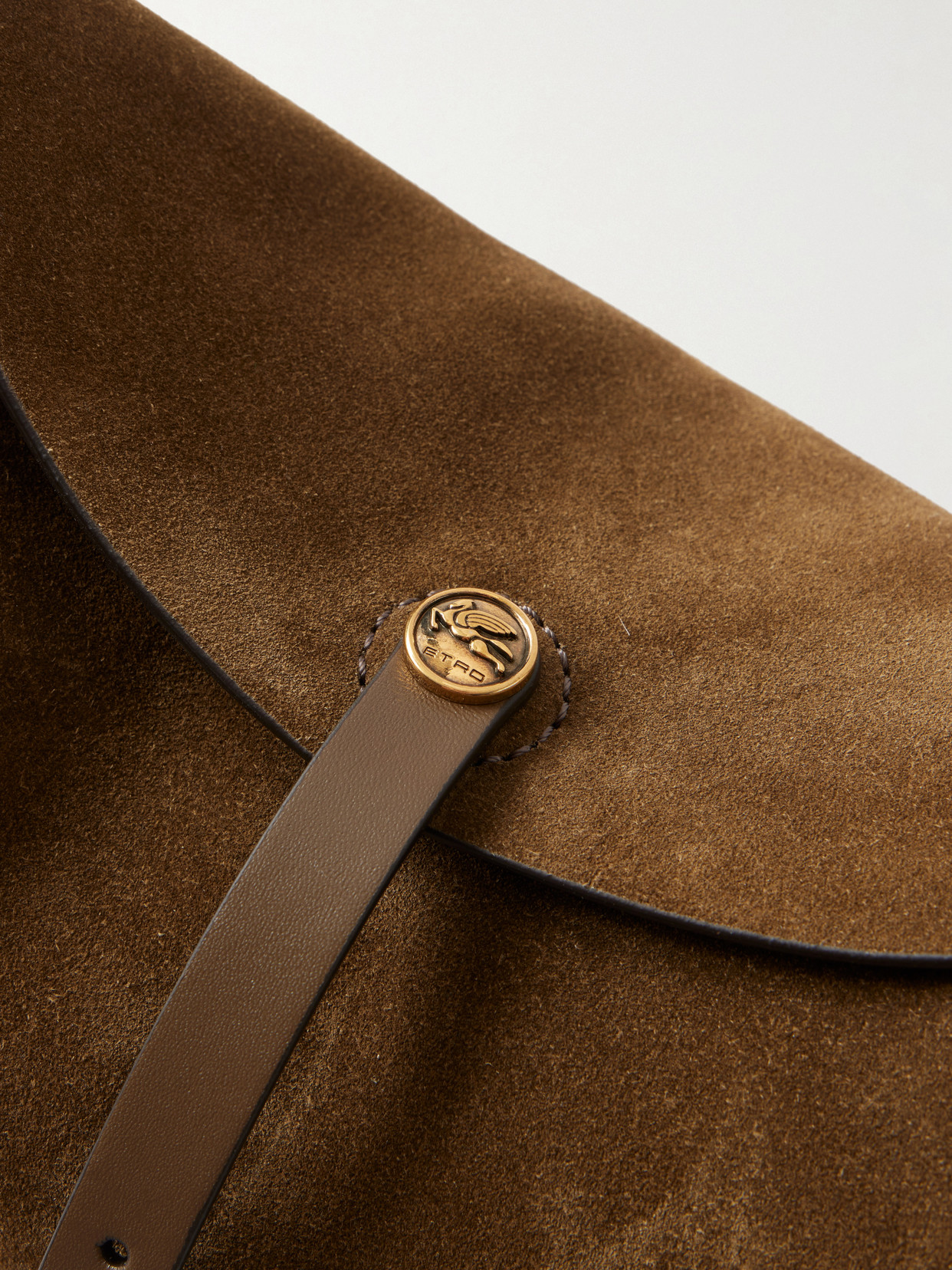 Logo-Detailed Shoulder Bag