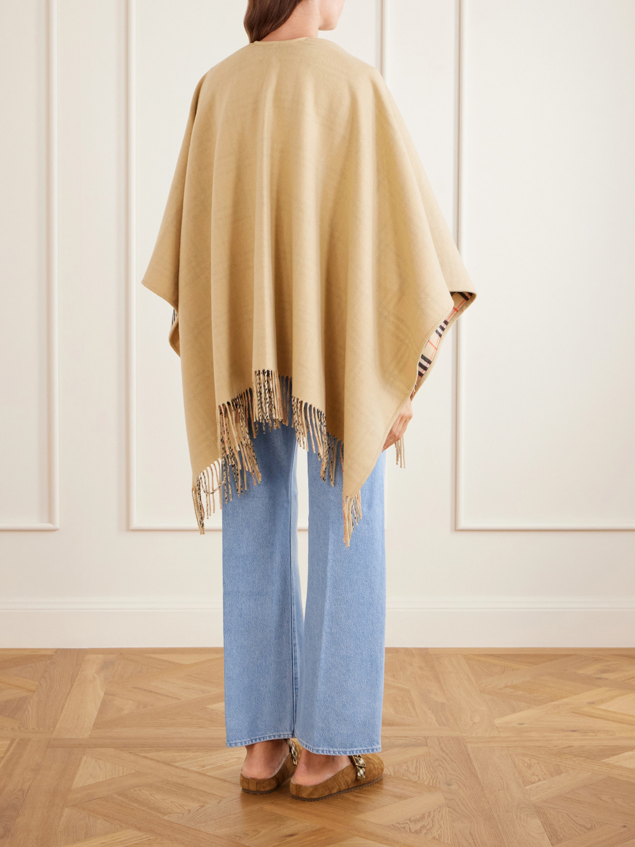 Fringed Cape