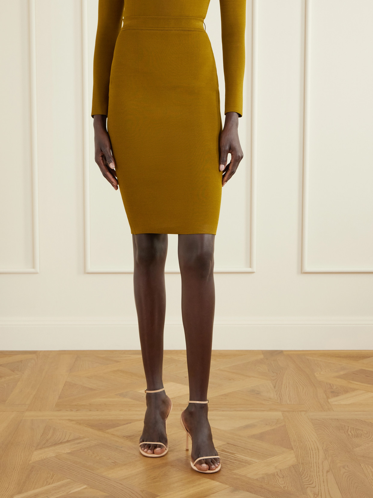 Crepe Knee-Length Skirt