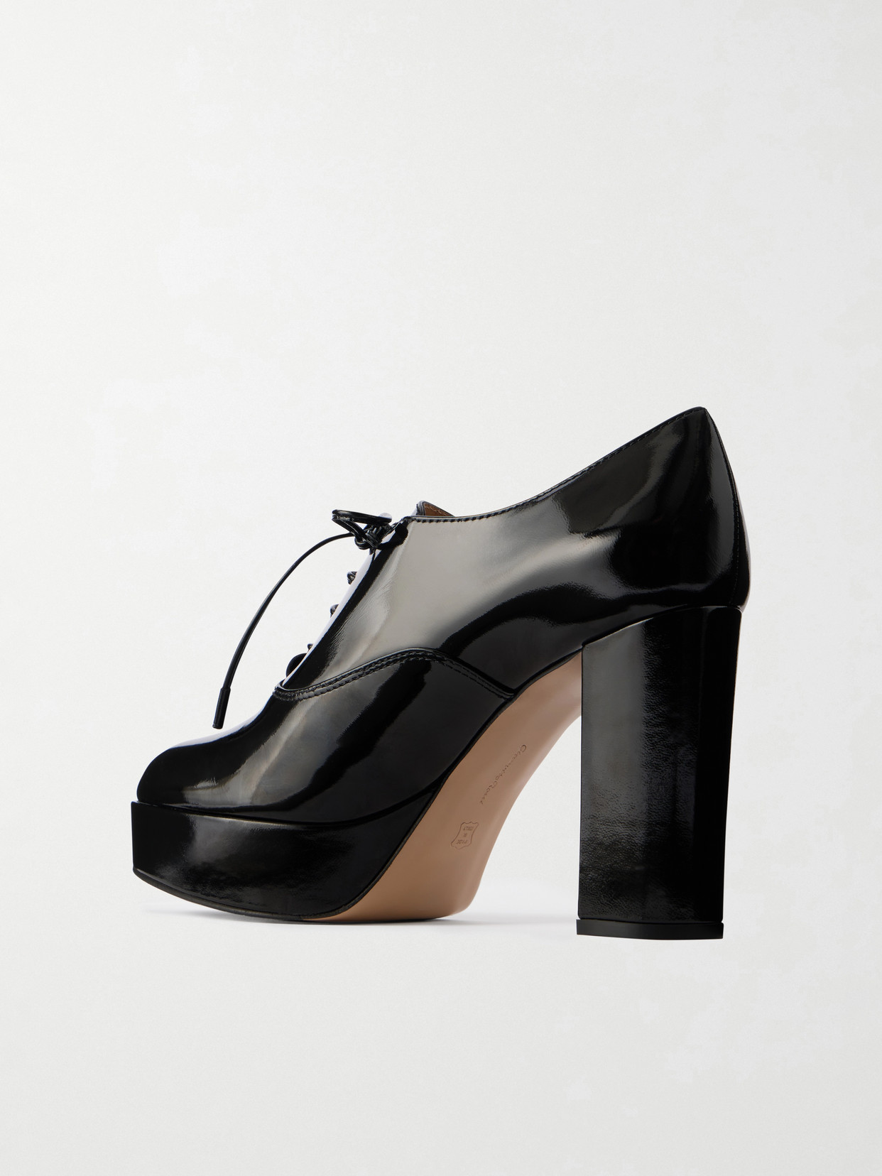 Vicky 70 Pumps