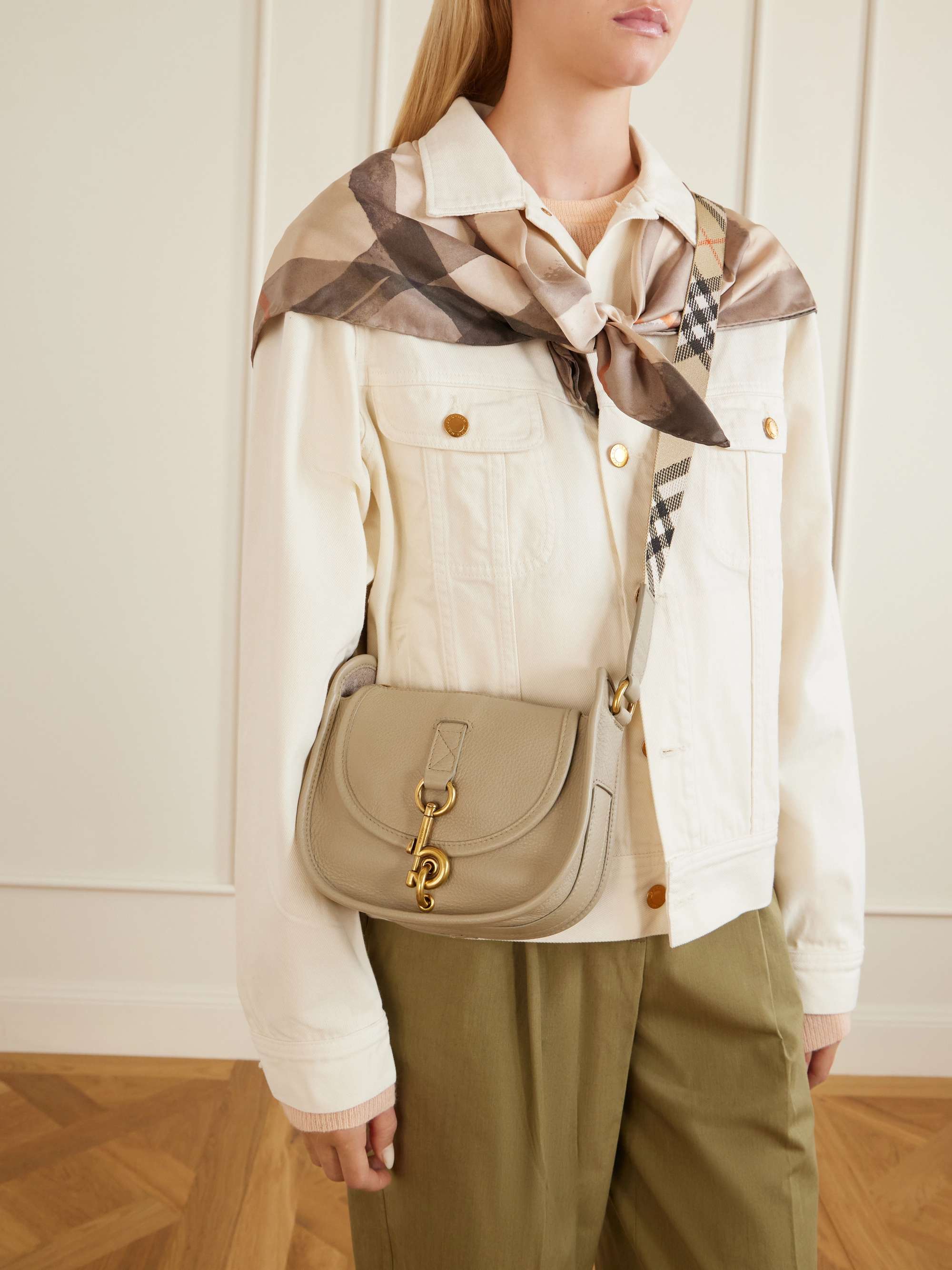 BURBERRY 