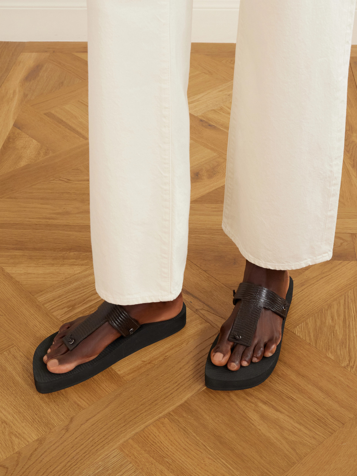 Christen Edge Lizard-effect Leather Flip Flops In Brown