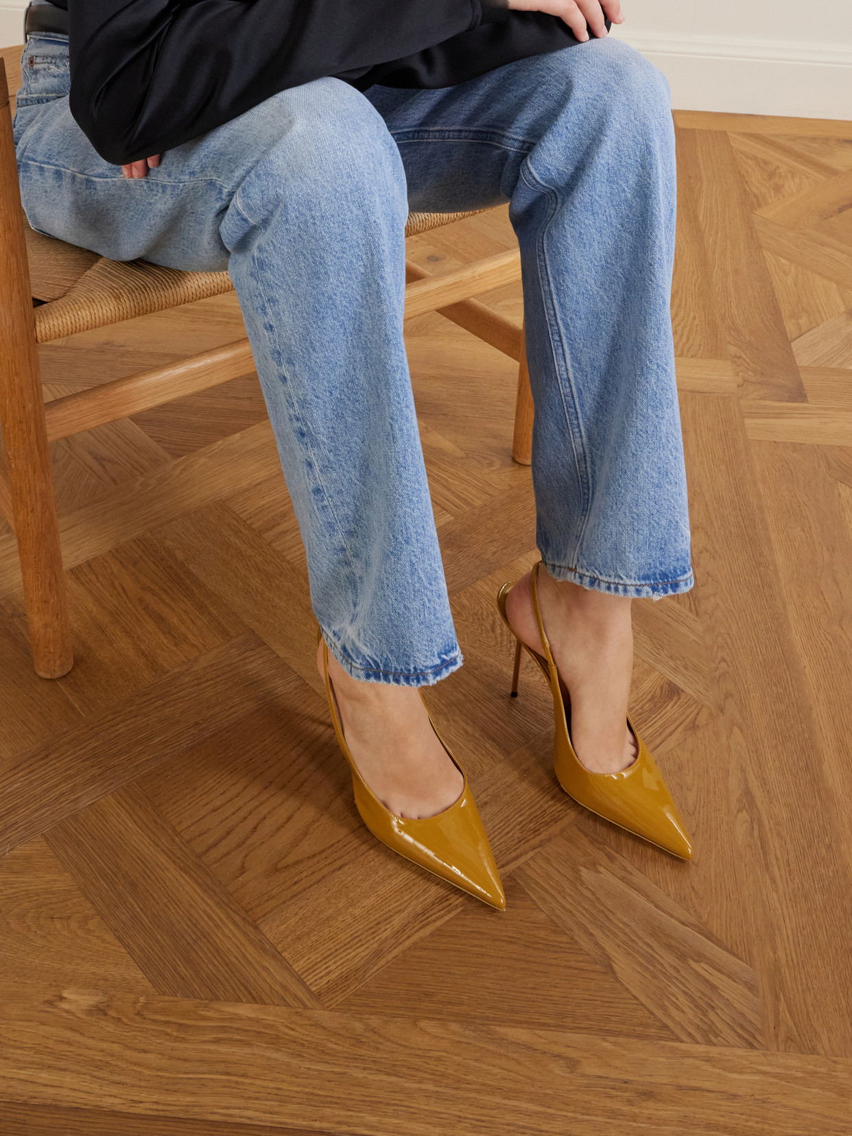 105 Lidia Slingback