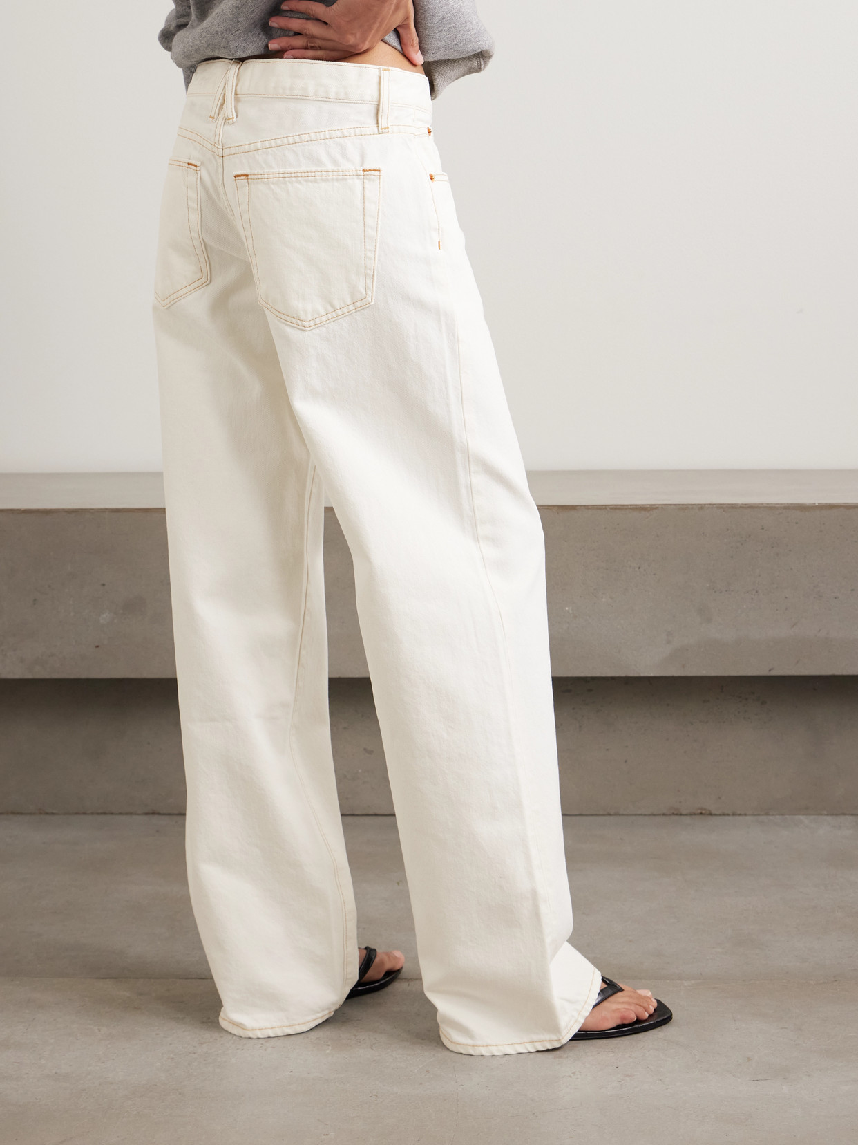 Lexi Low-Rise Wide- Leg