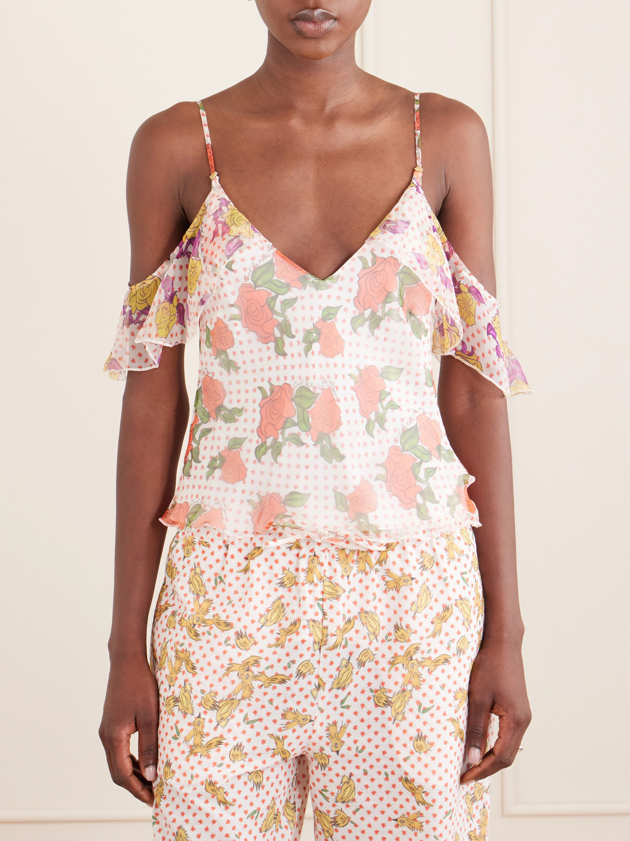 Pajaritos Y Rosas Silk Tank