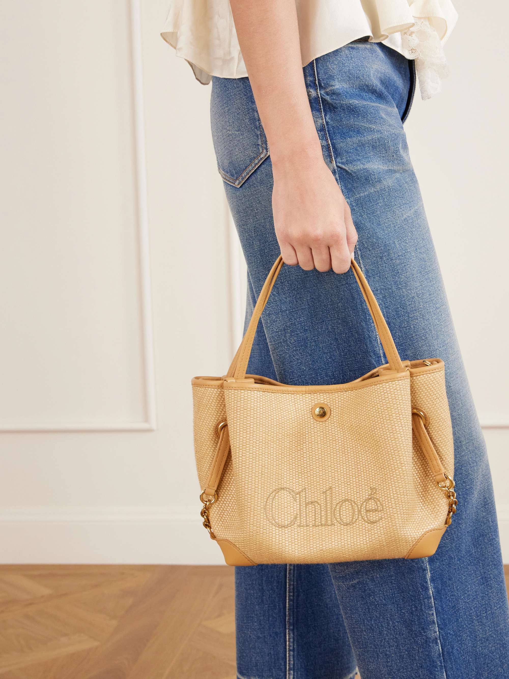 CHLOÉ 