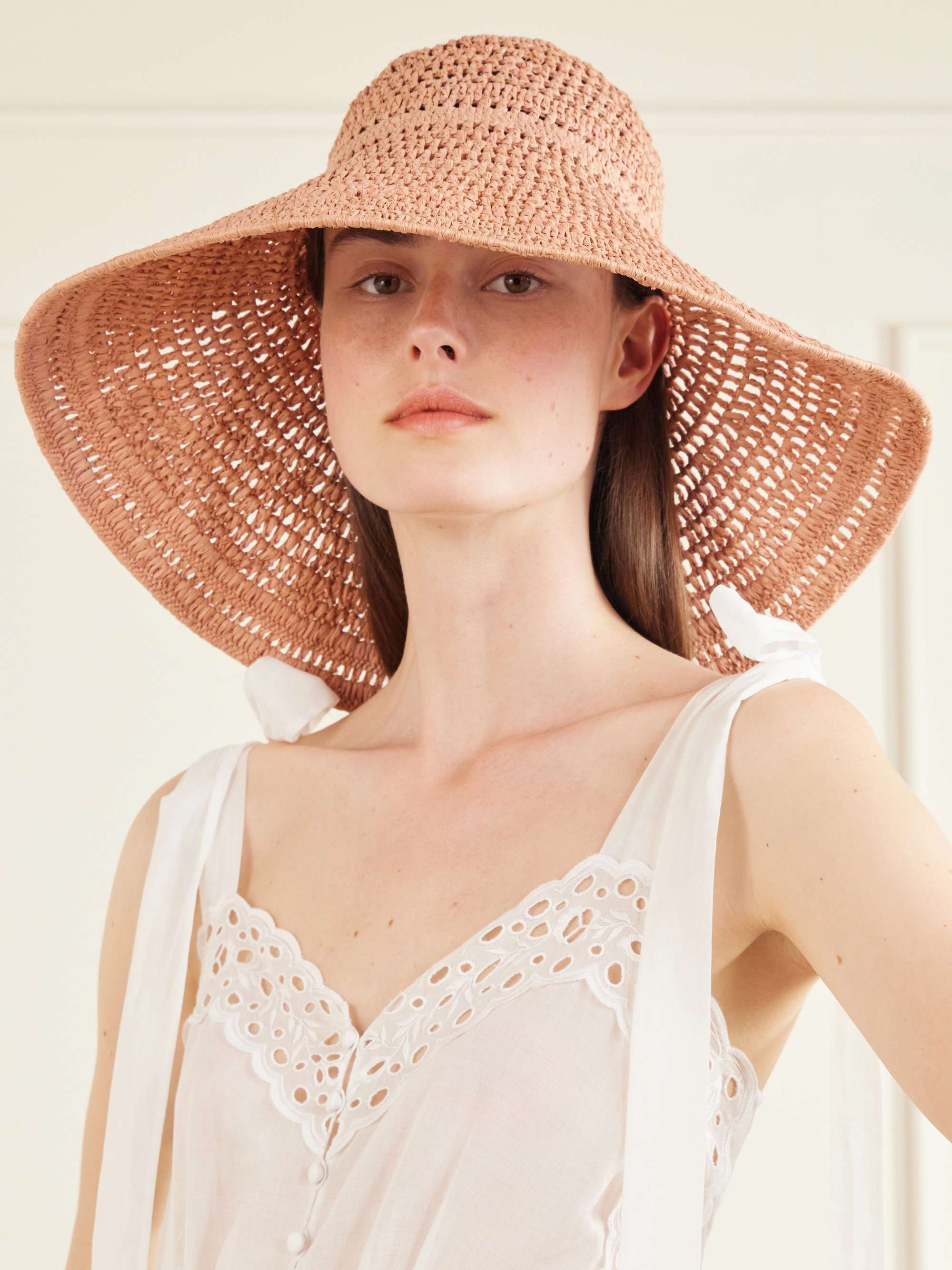 CHLOÉ 