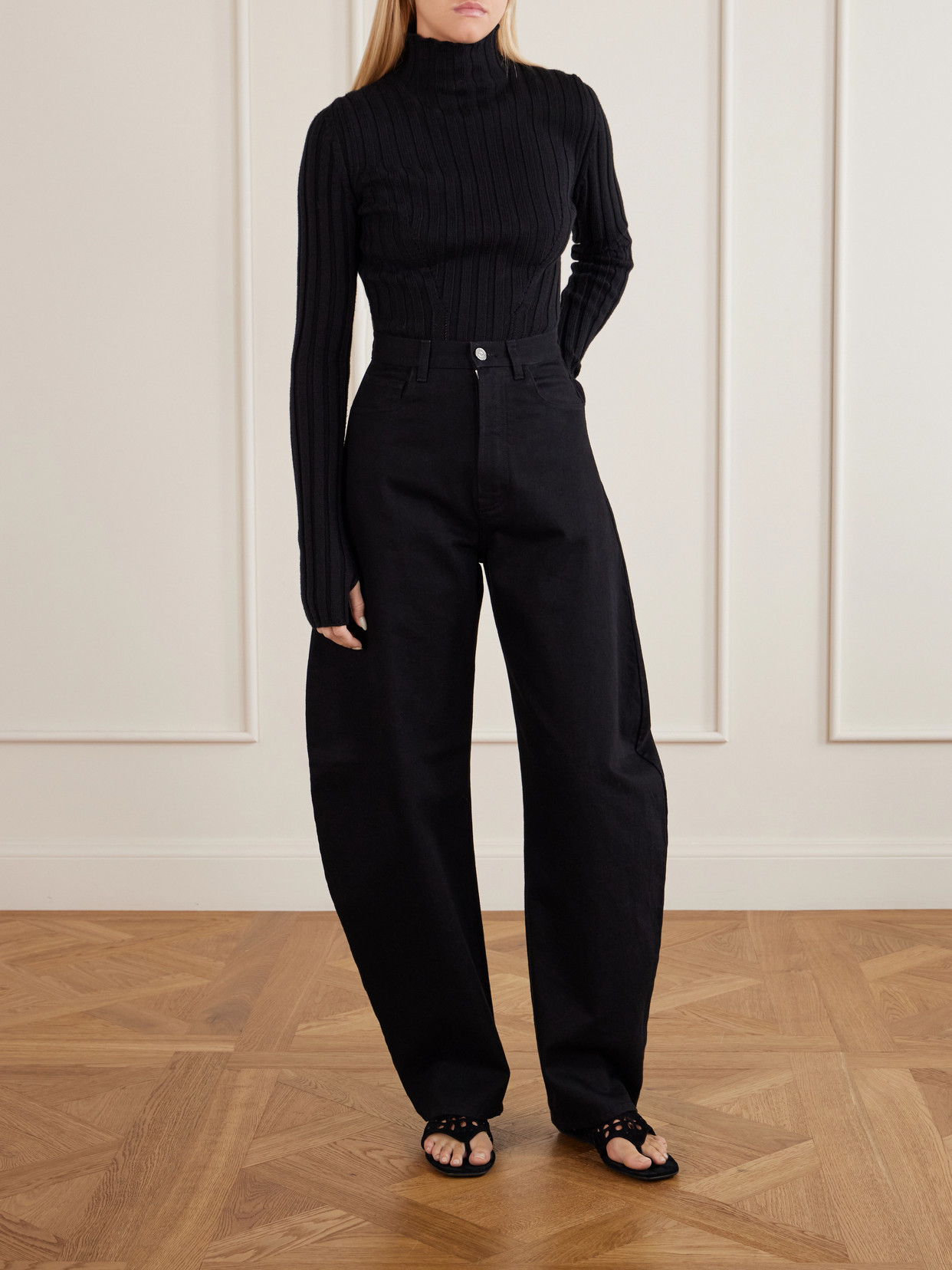 Alaïa - Neo Vienne Perforated Flats