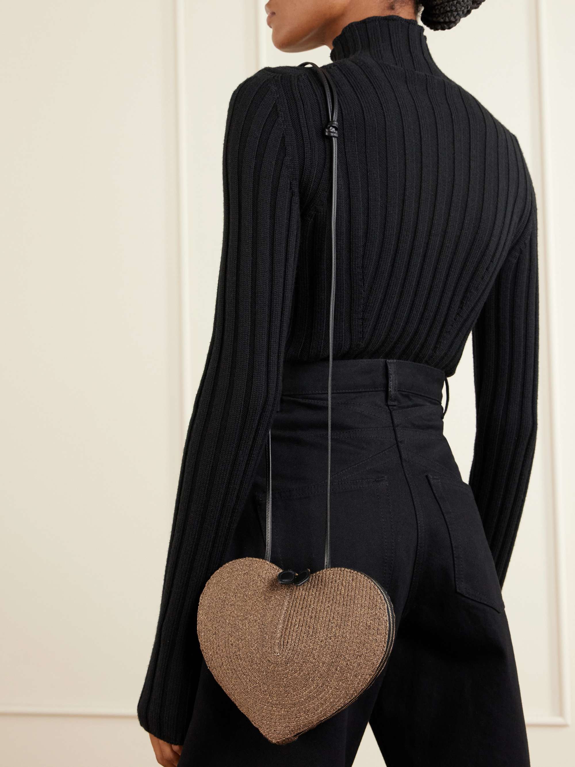 ALAÏA 