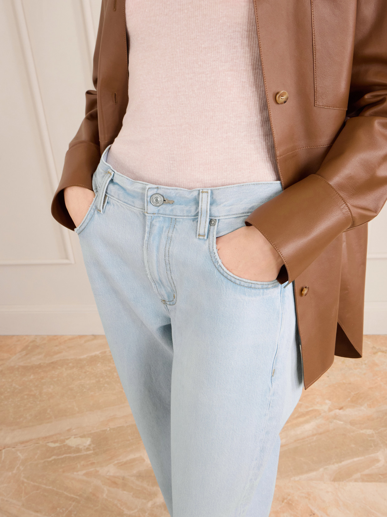 Lindz Mid-Rise Straight-Leg Jeans