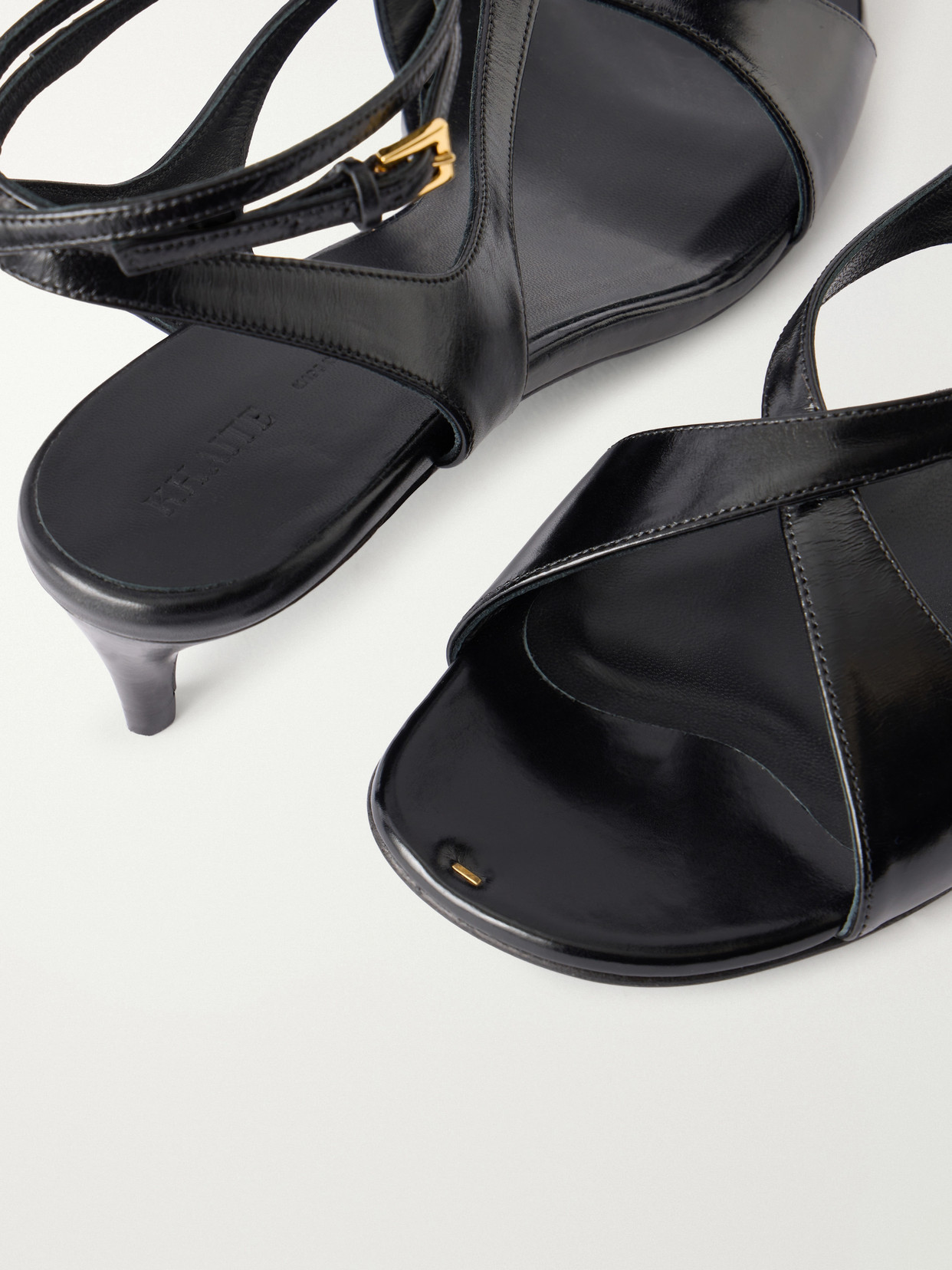 Liria Sandals