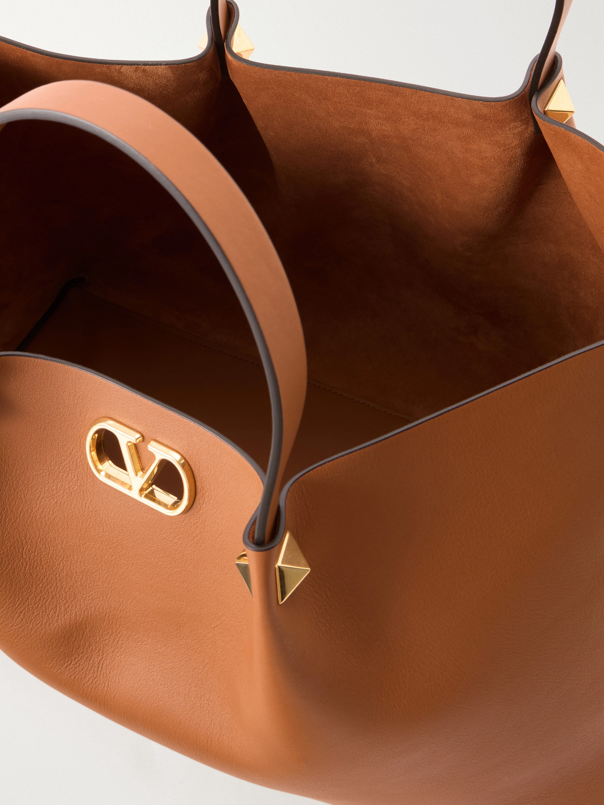 Garavani - Vlogo Signature Studded Leather Tote