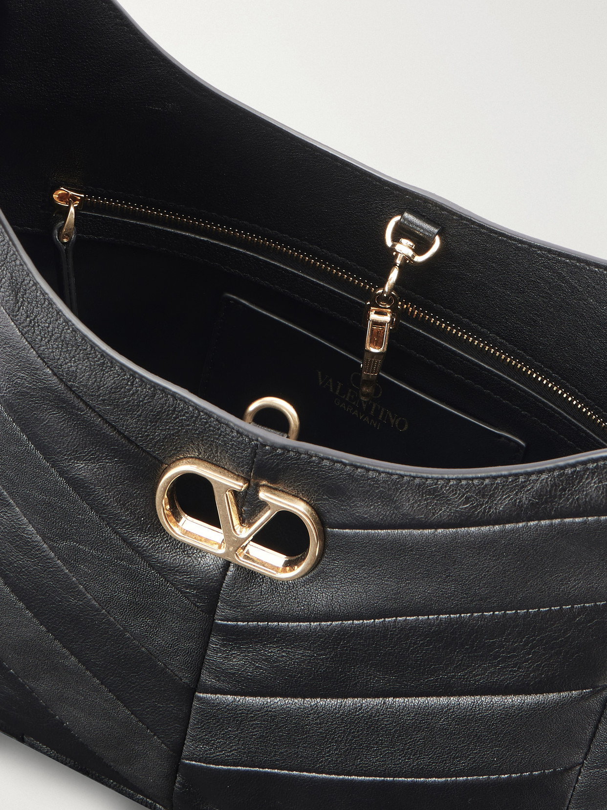 Garavani - Vlogo-Embellished Patchwork Shoulder Bag