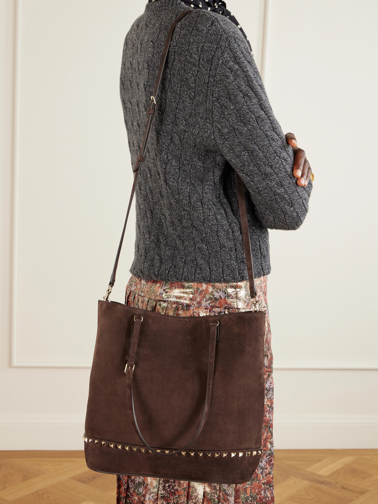 Garavani - Rockstud Medium Suede Tote