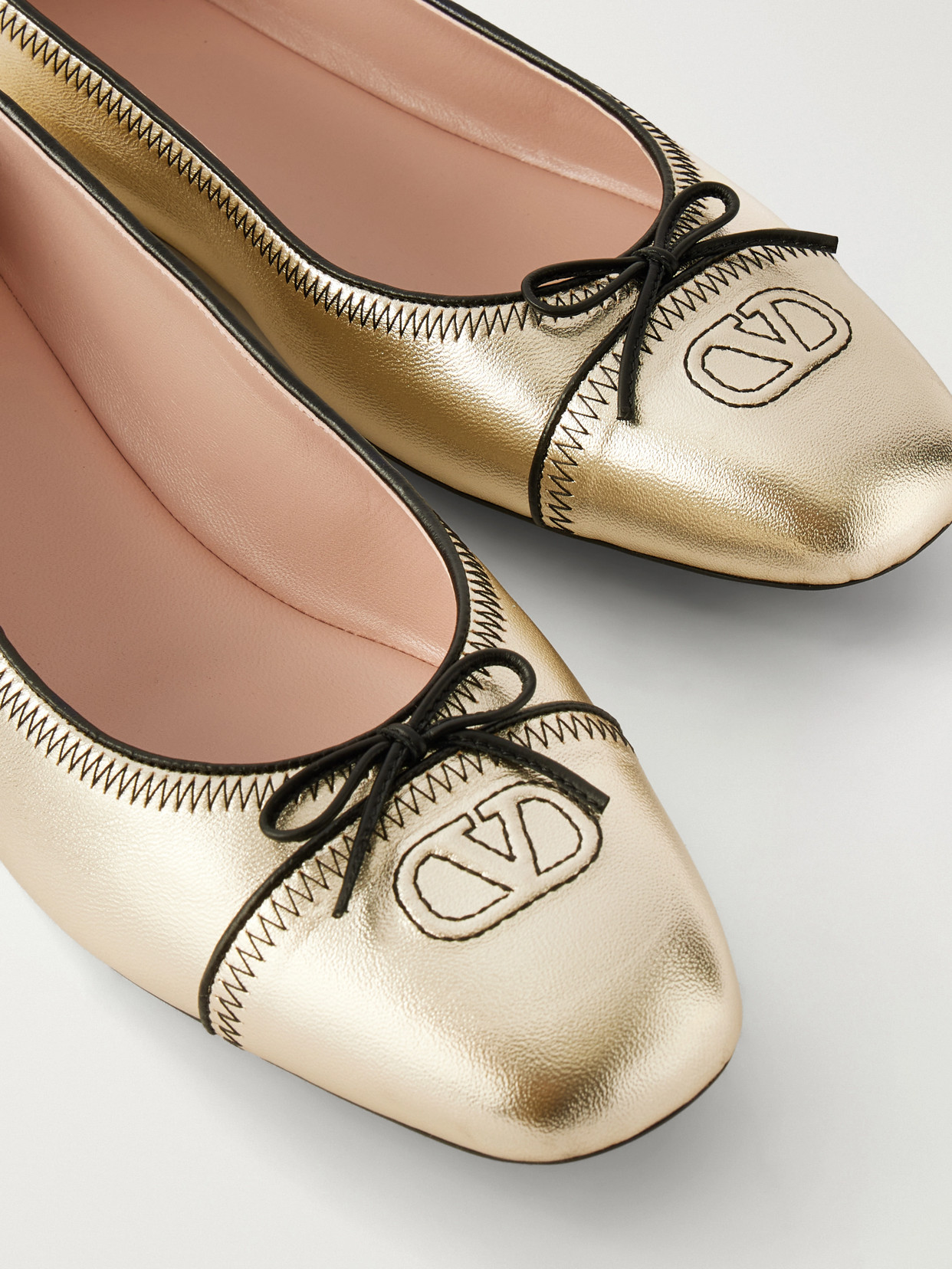 Garavani - Vlogo Bow-Embellished Ballet Flats