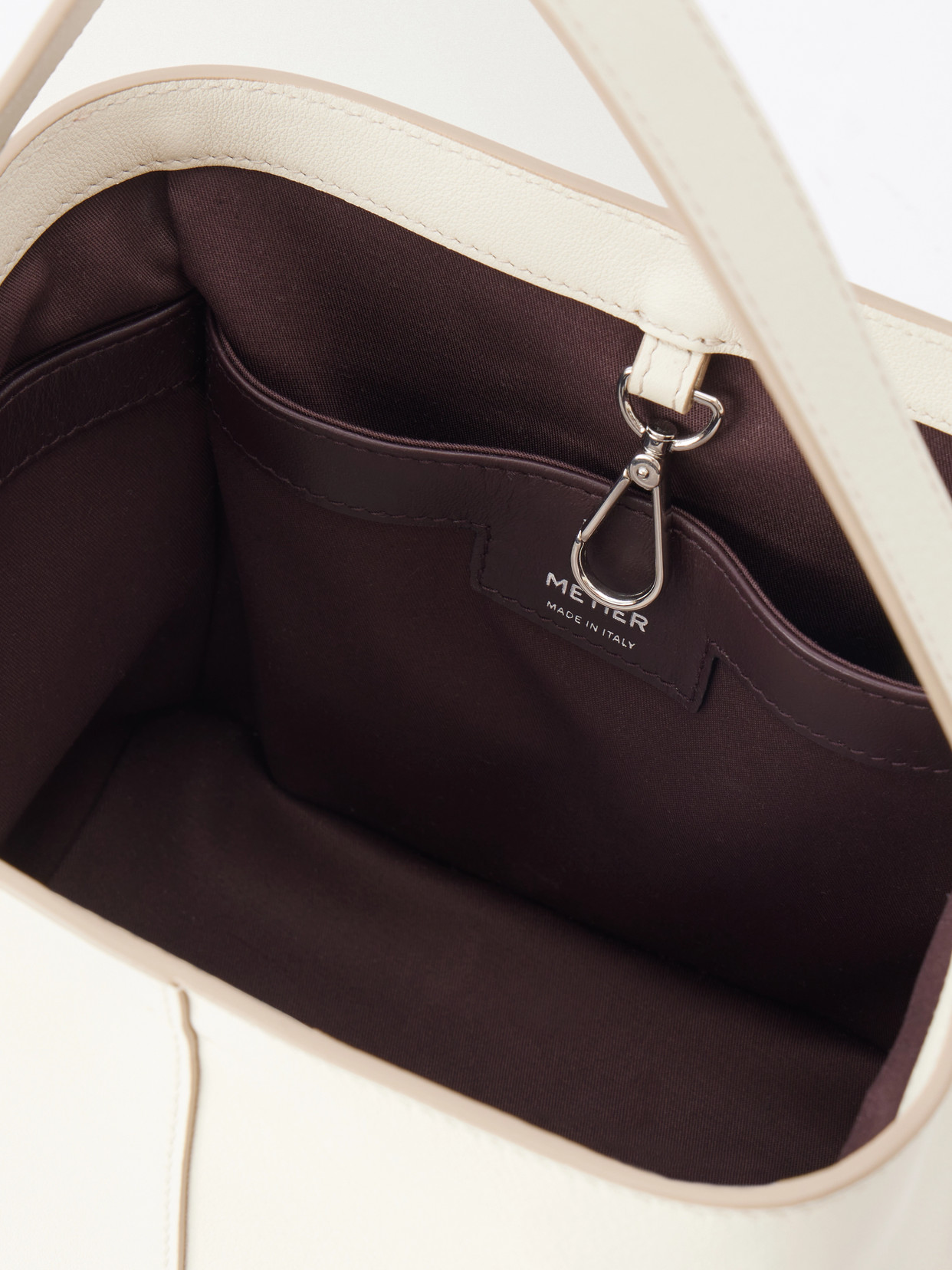 Métier - Tilt 16 Shoulder Bag