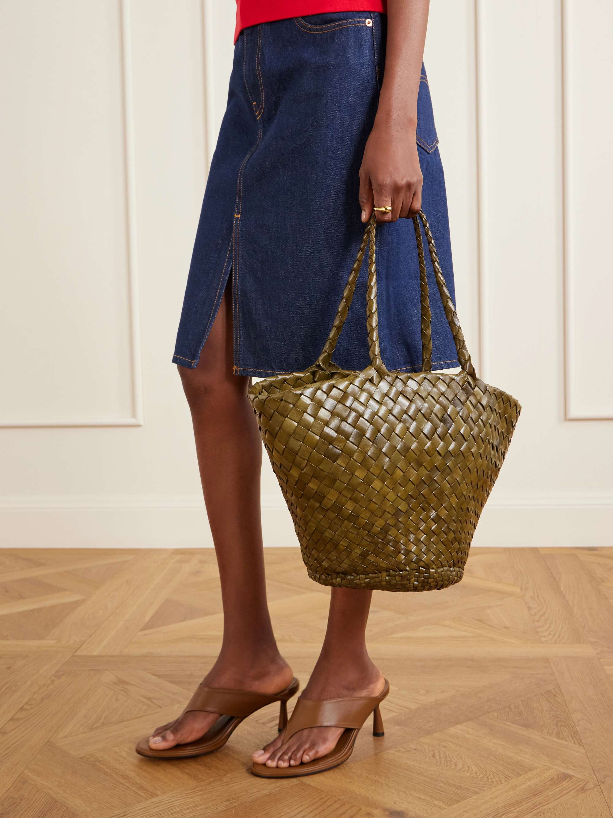 DRAGON DIFFUSION Egola woven leather tote