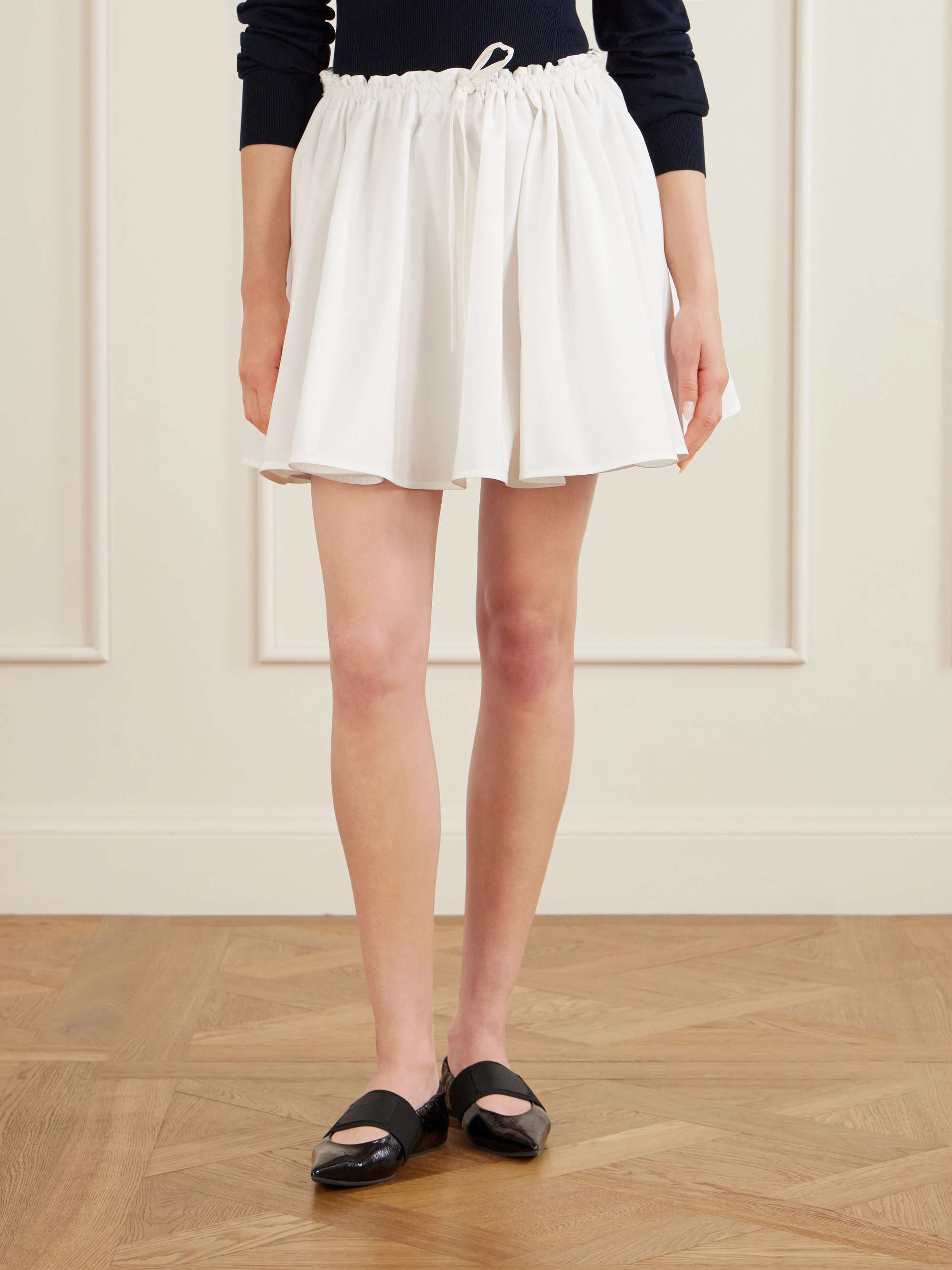 GIVENCHY 