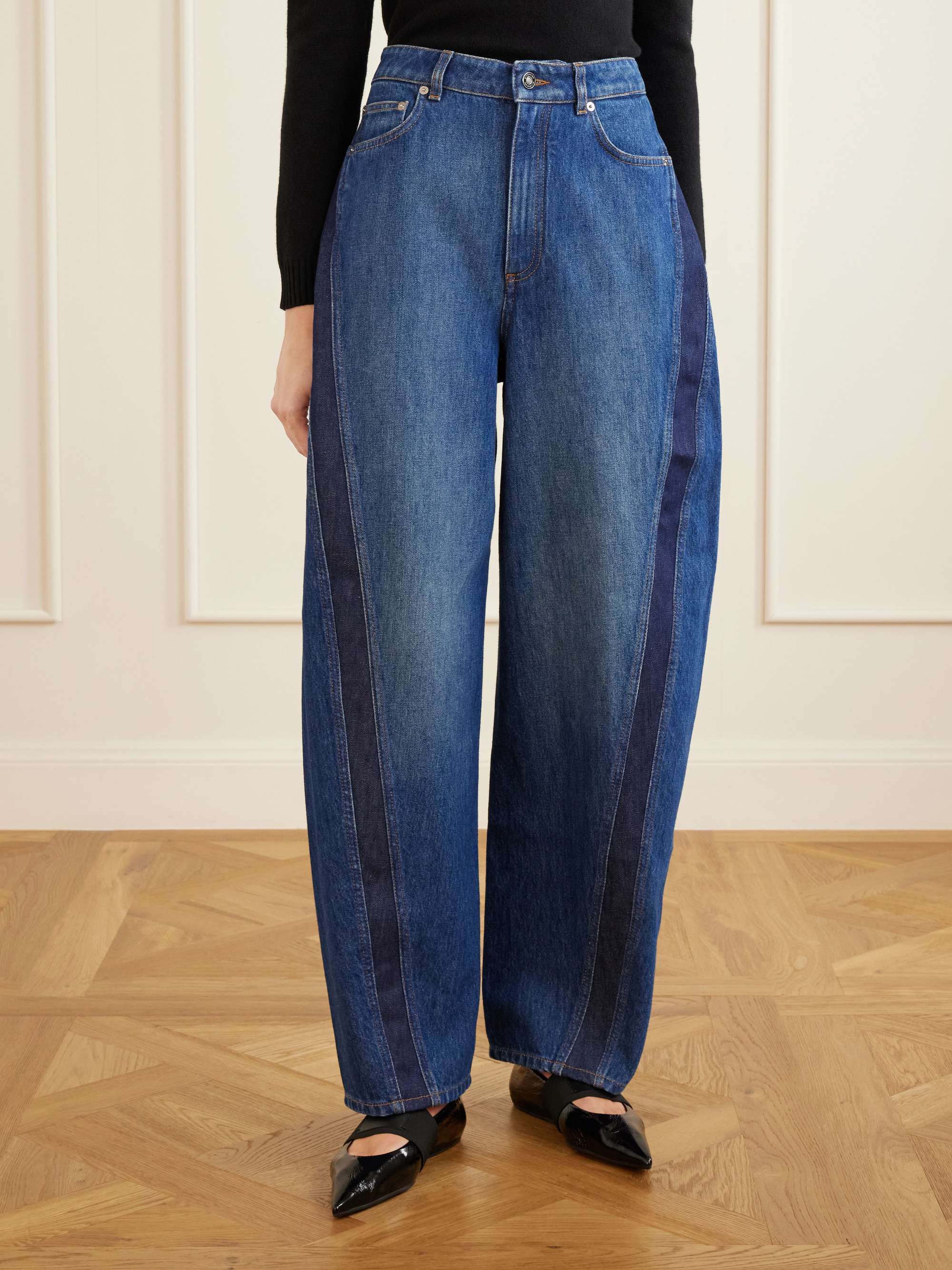 GIVENCHY 