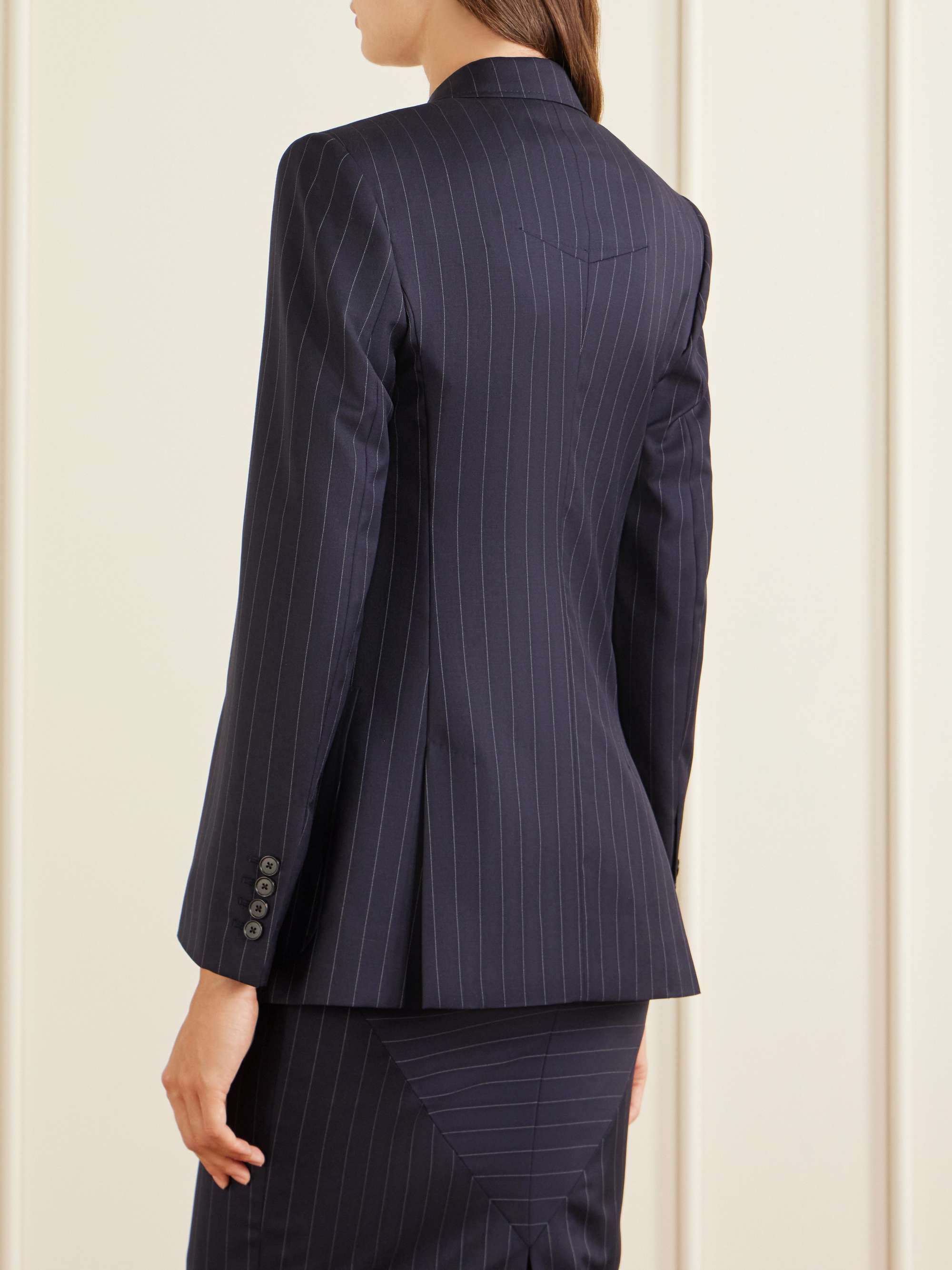 GIVENCHY 