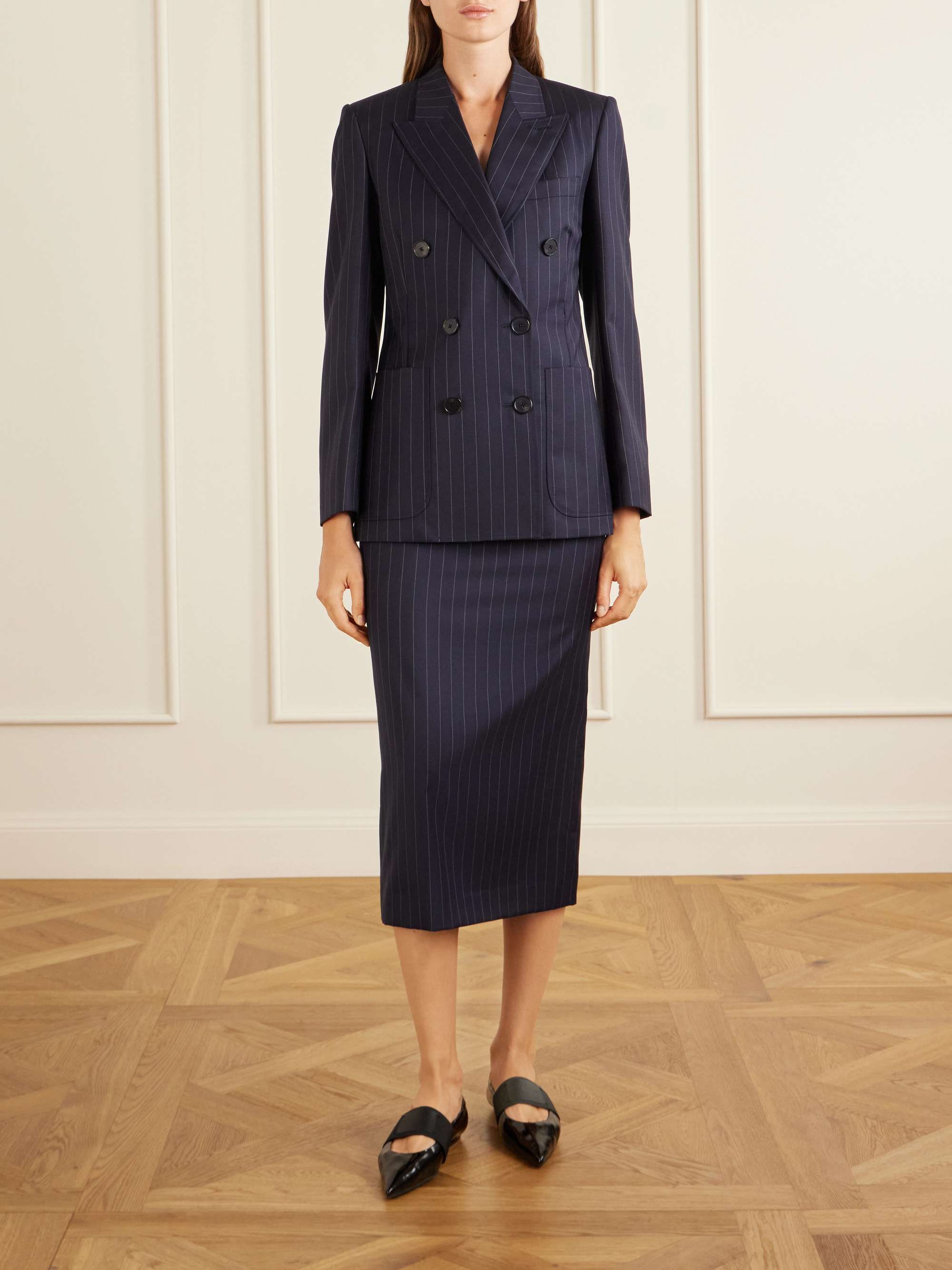 GIVENCHY 