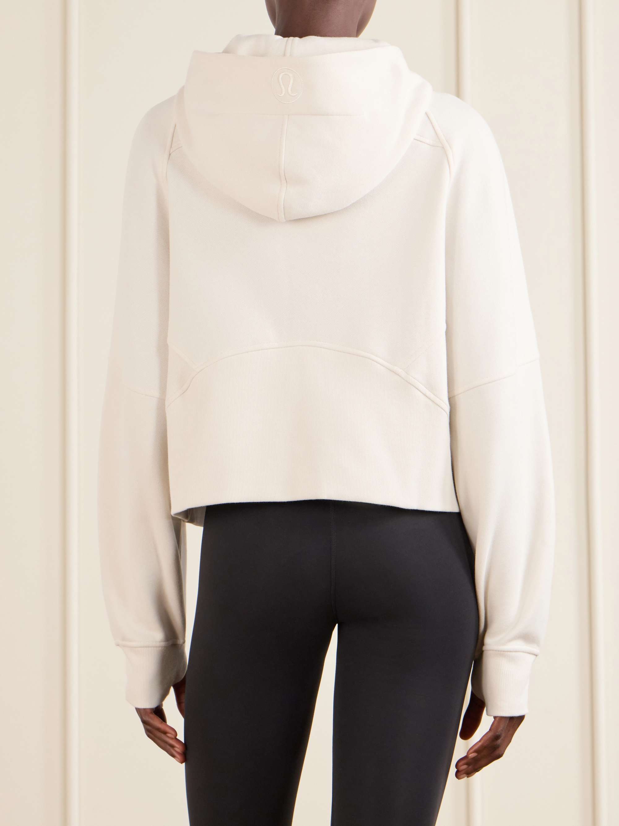 LULULEMON 