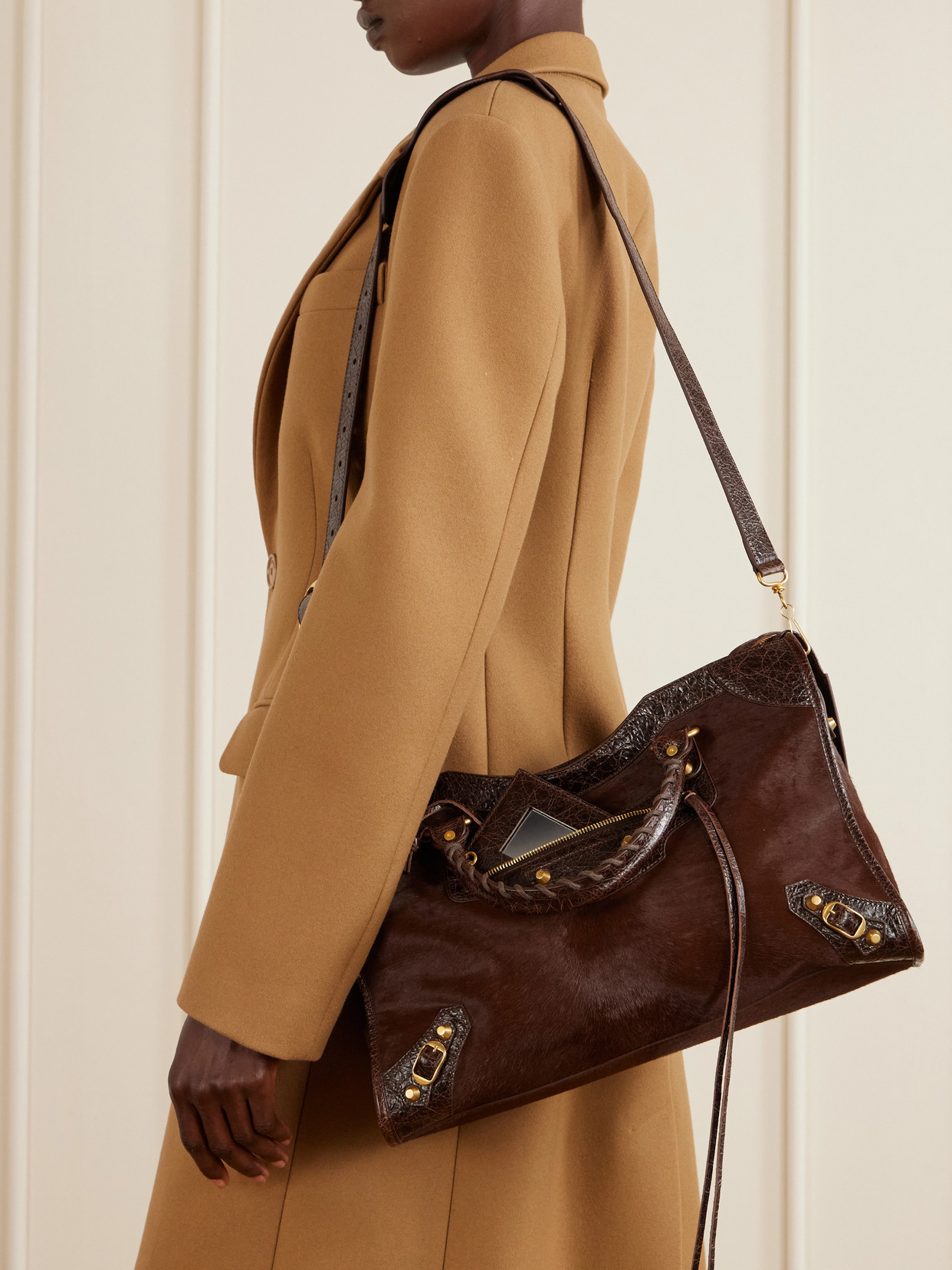 Le City Crinkled Leather-Trimmed Pony Shoulder Bag