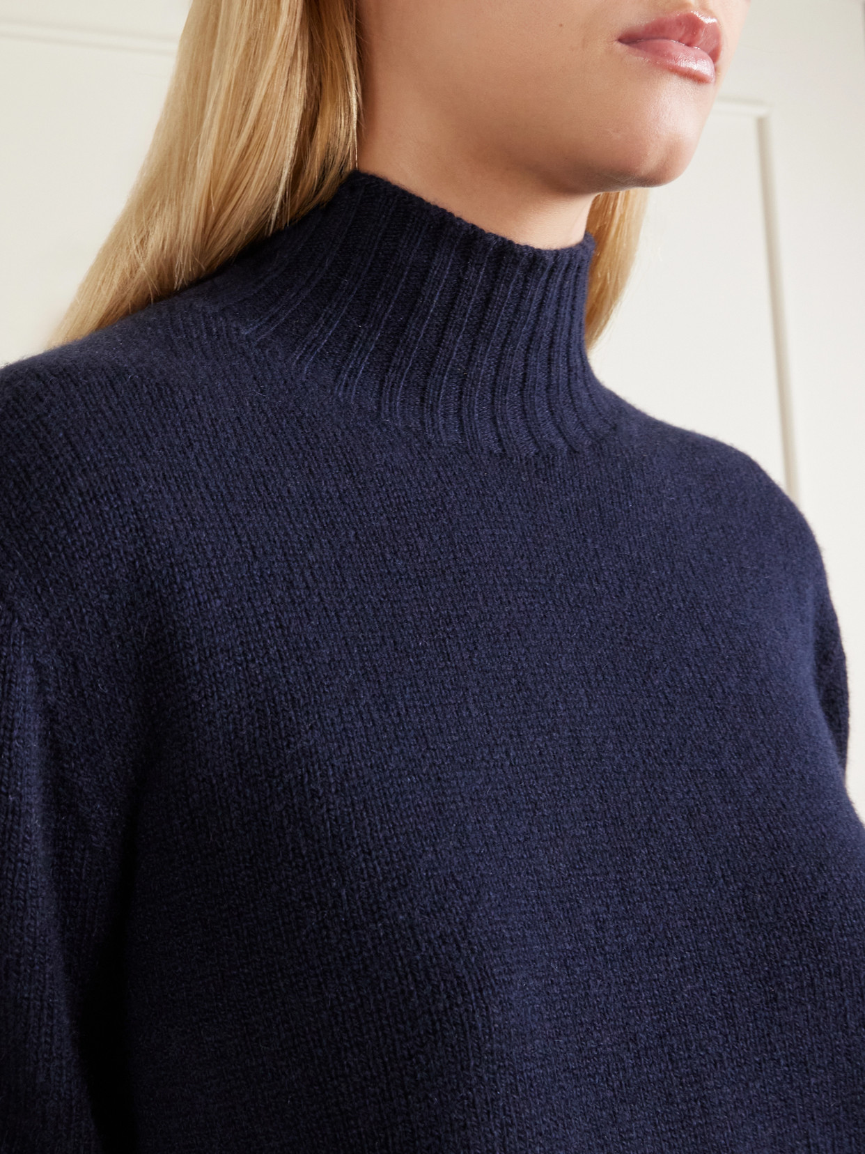 Kensigton Cashmere Turtleneck Sweater