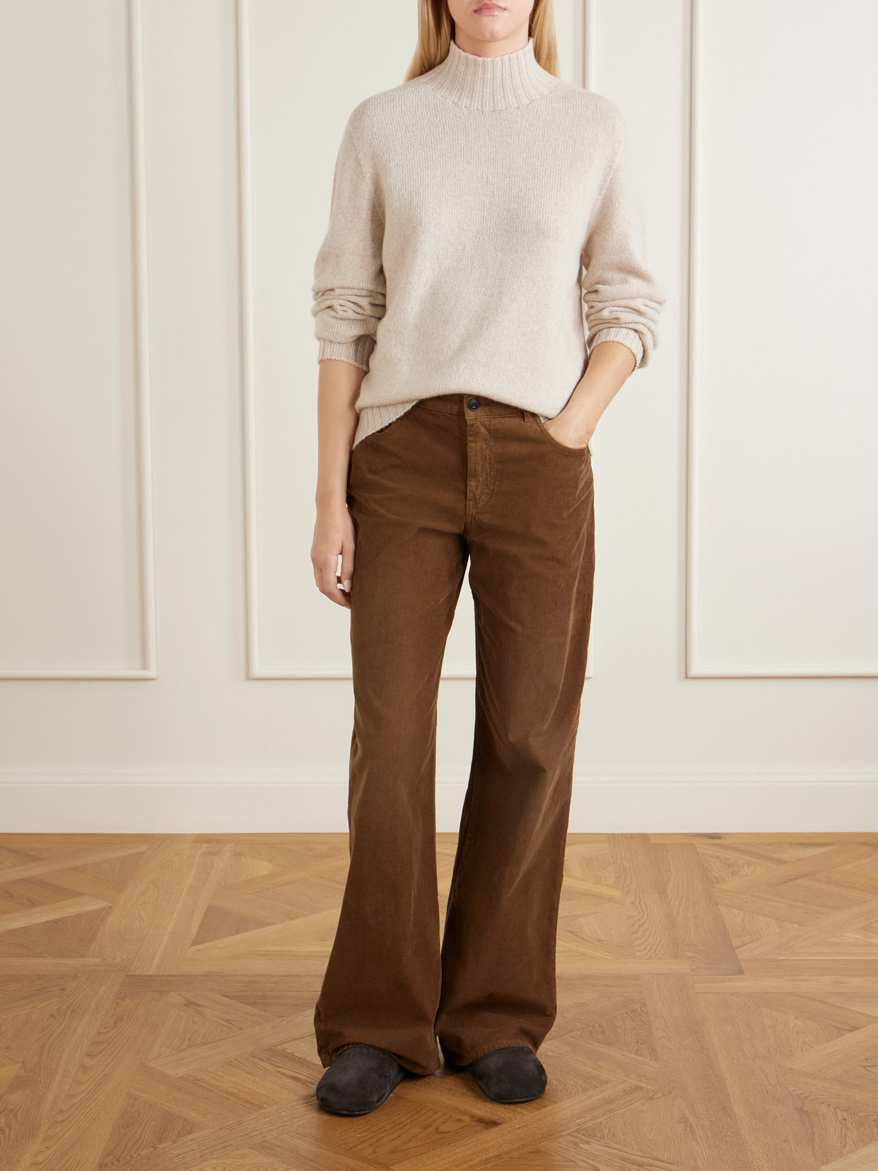 Kensigton Cashmere Turtleneck Sweater