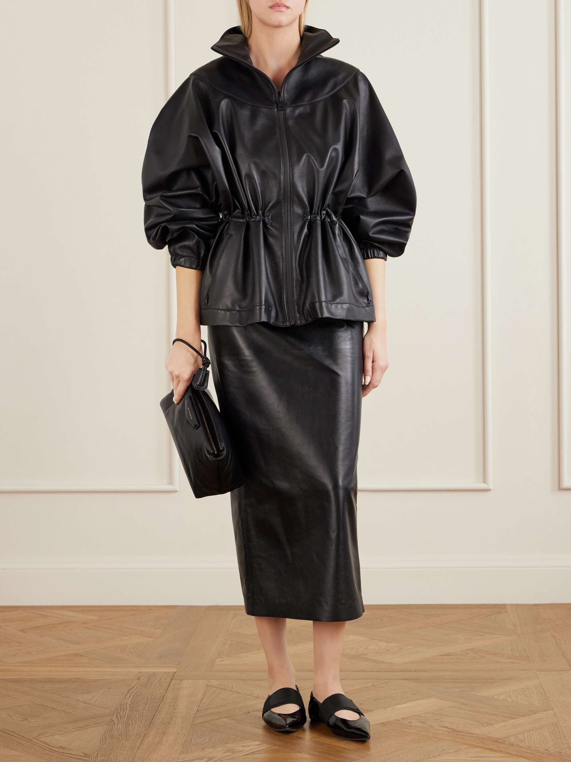 GIVENCHY 