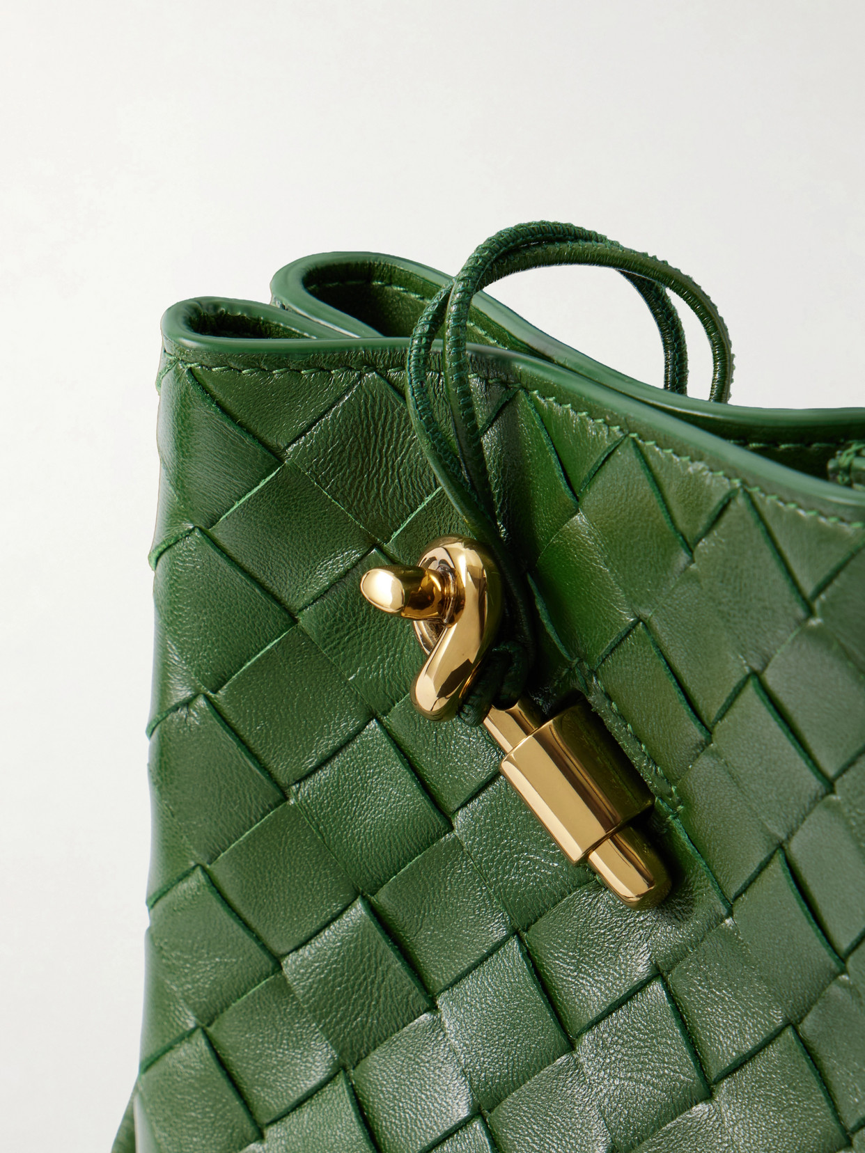 Knot Intrecciato Shoulder Bag