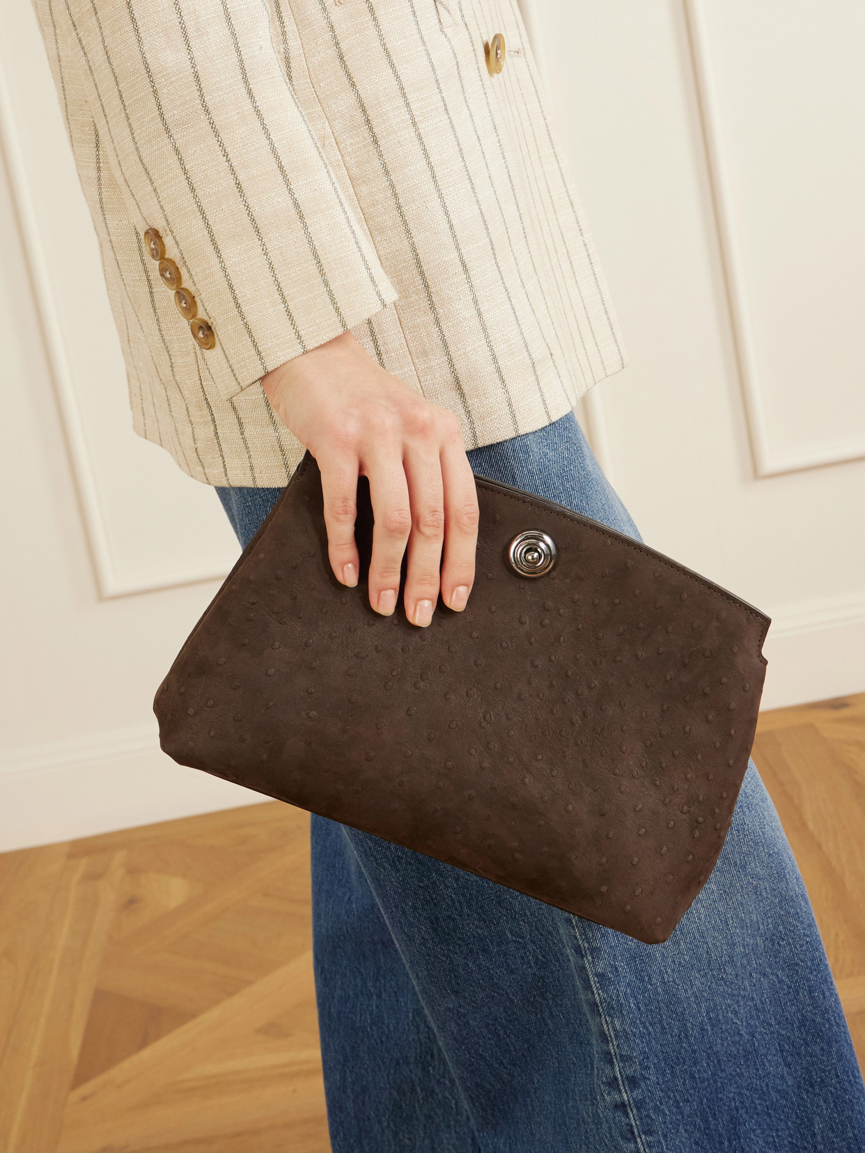 Liffner Pushlock Leather Pouch In Brown