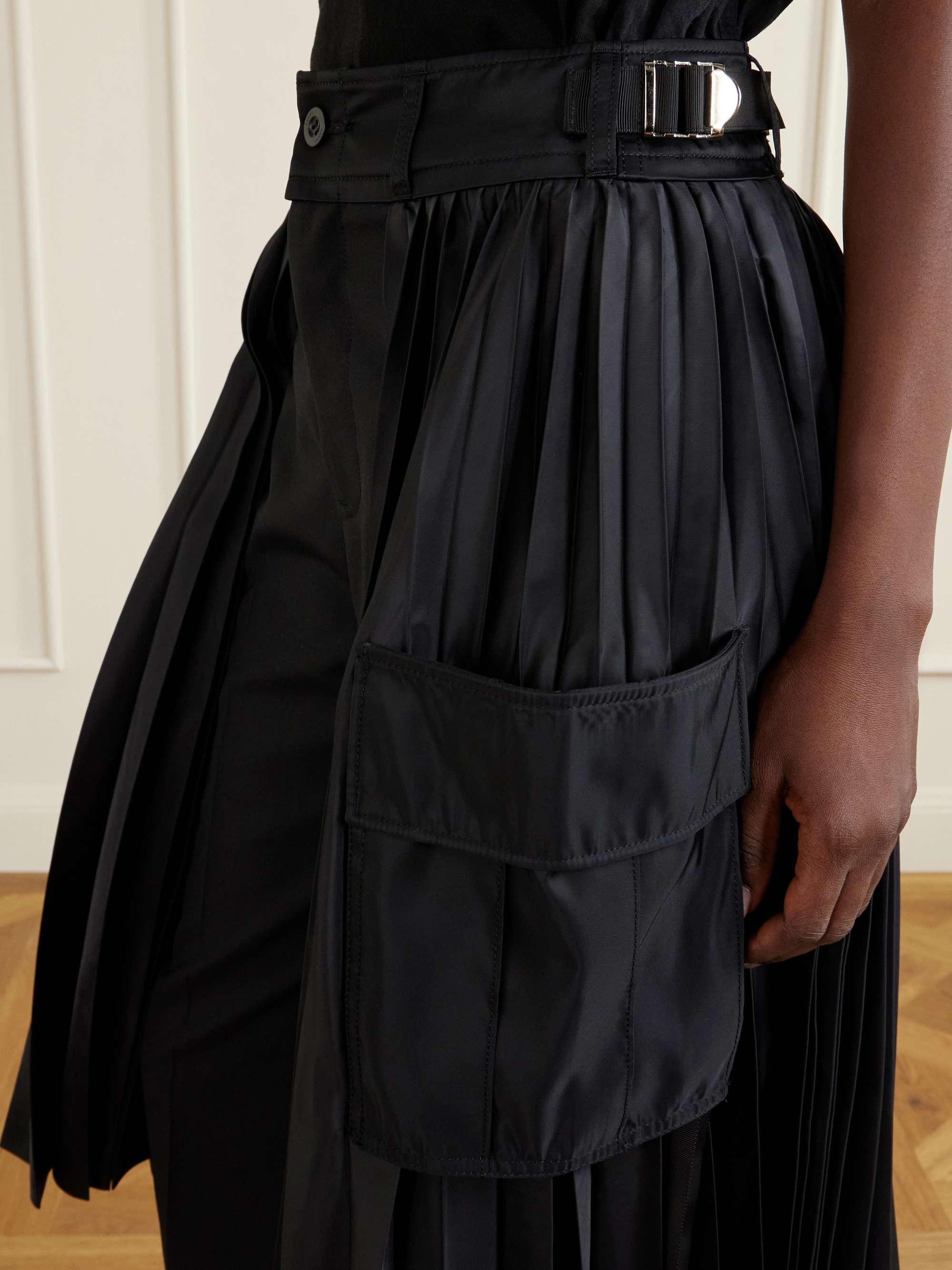 美品sacai beltedsleeveblouse SACAI Pleated twill wide-leg shorts | NET-A-PORTER