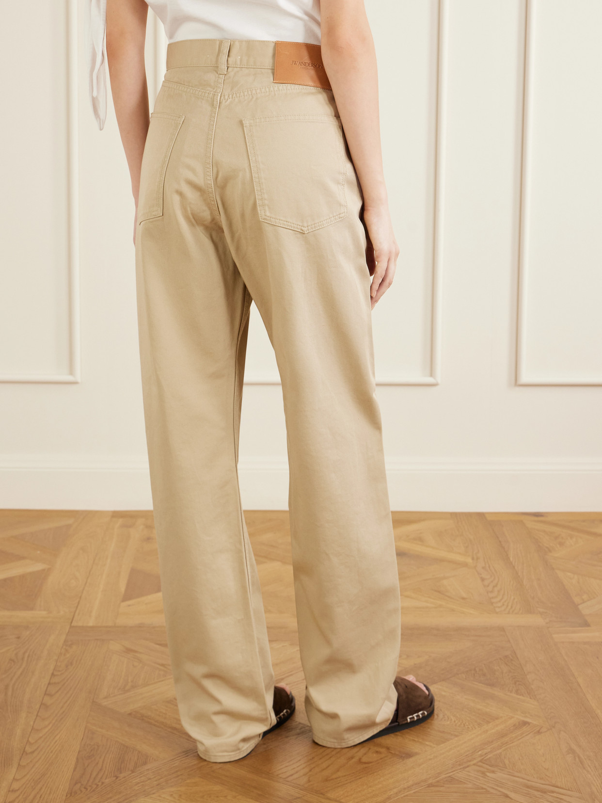 Mid-Rise Straight-Leg Jeans