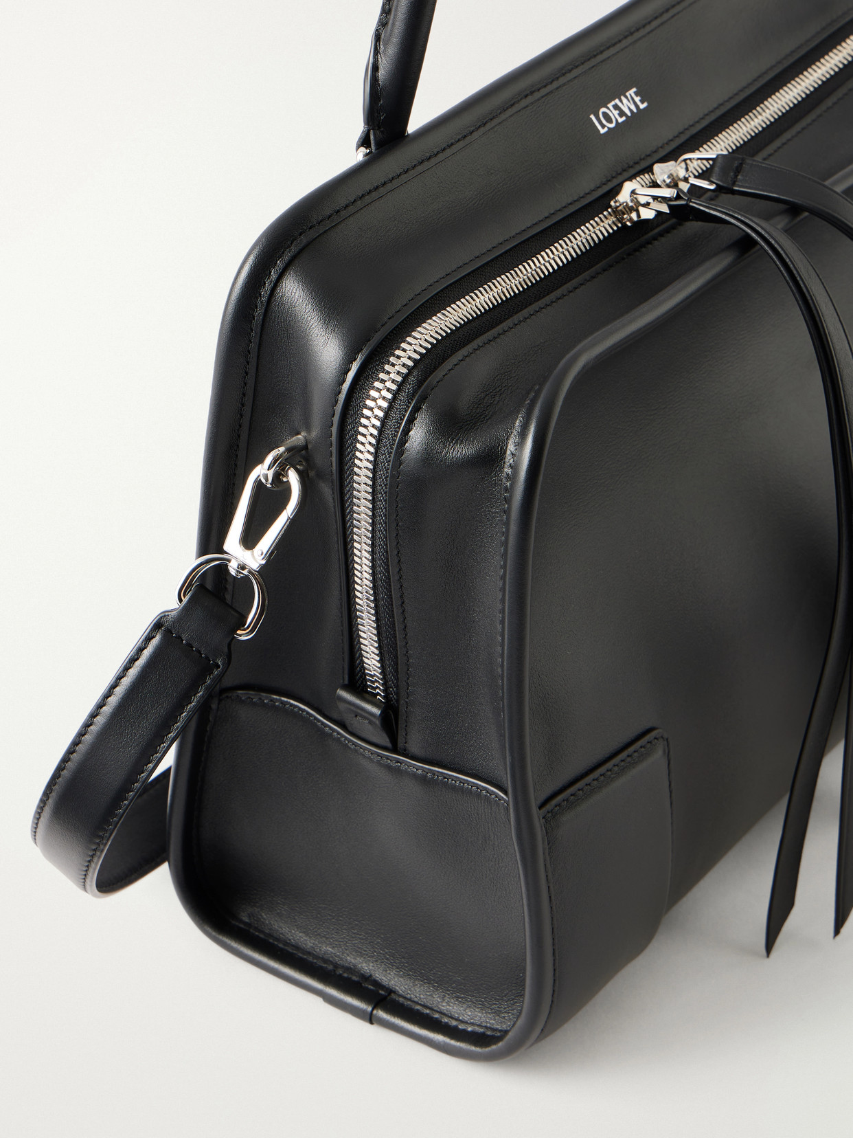 Amazona 180 Medium Shoulder Bag