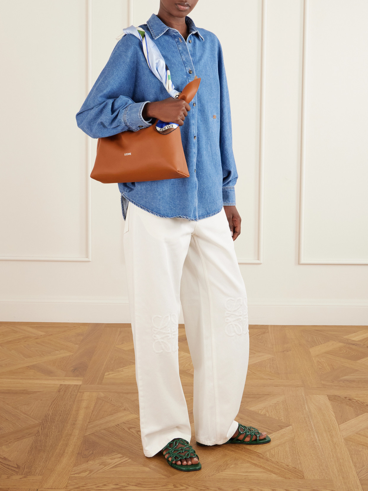 Scarf Medium Knot-Detailed Shoulder Bag
