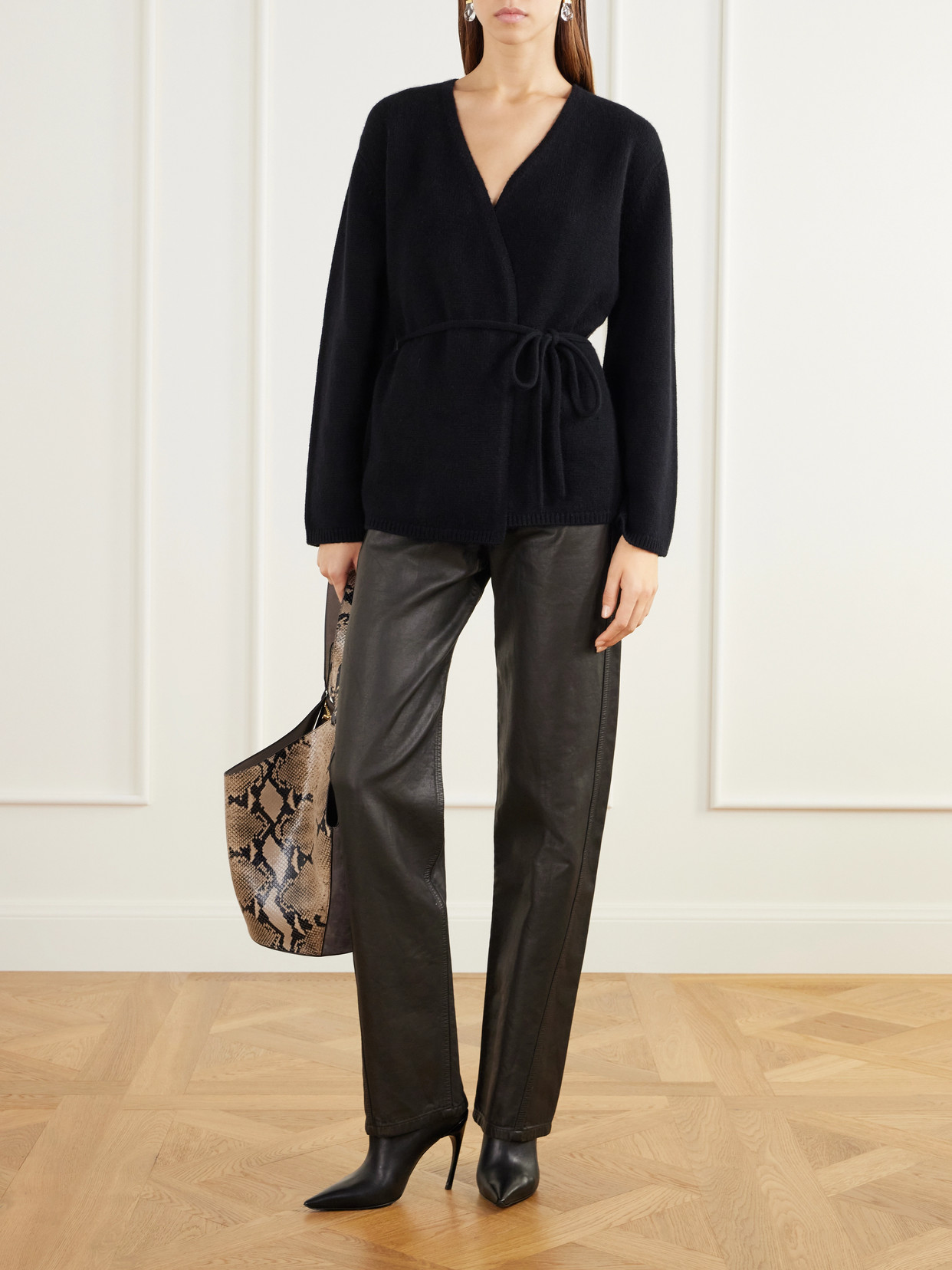Five Pockets Twisted Coated Mid-Rise Straight-Leg Jeans