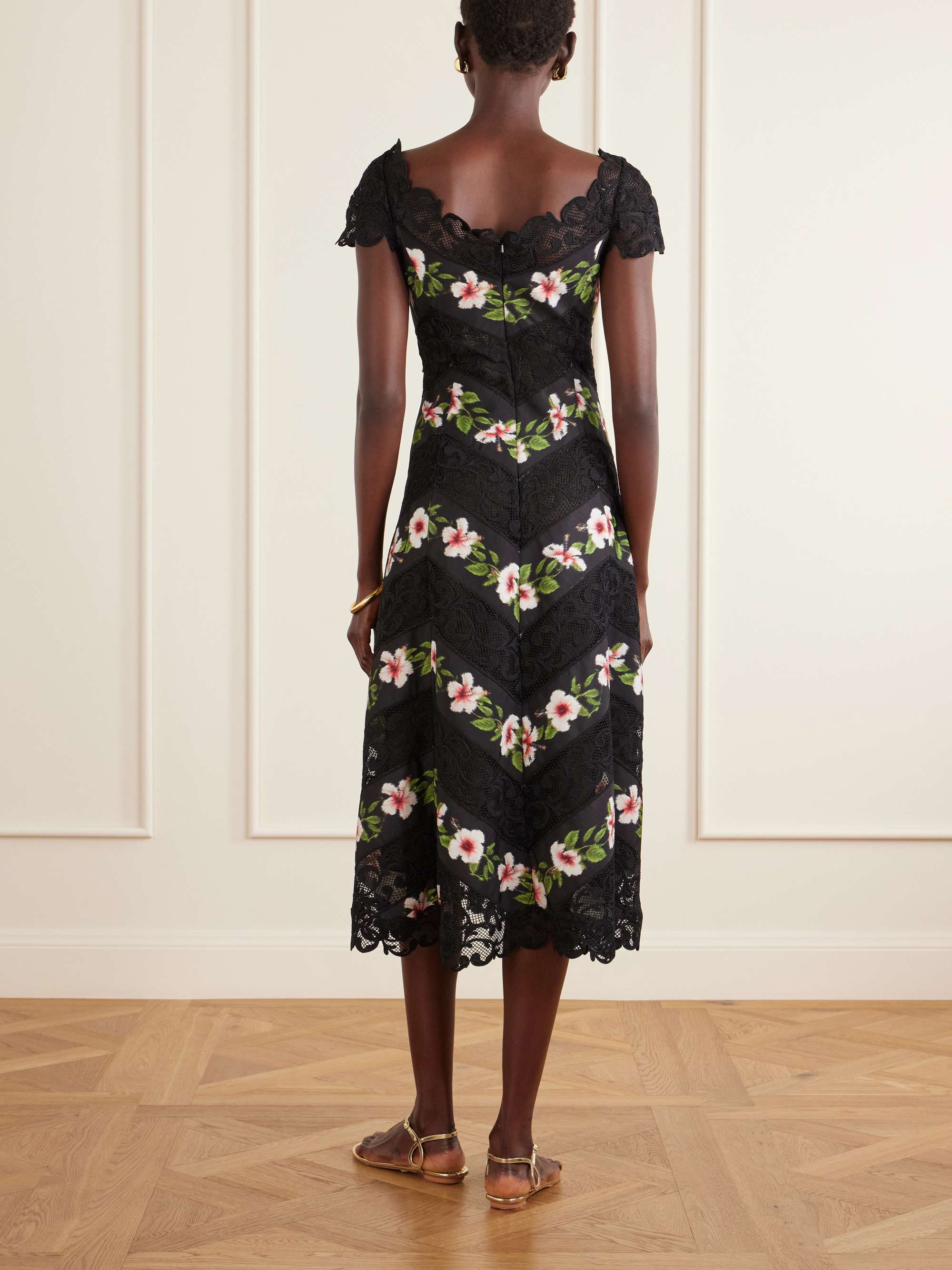 OSCAR DE LA RENTA 
