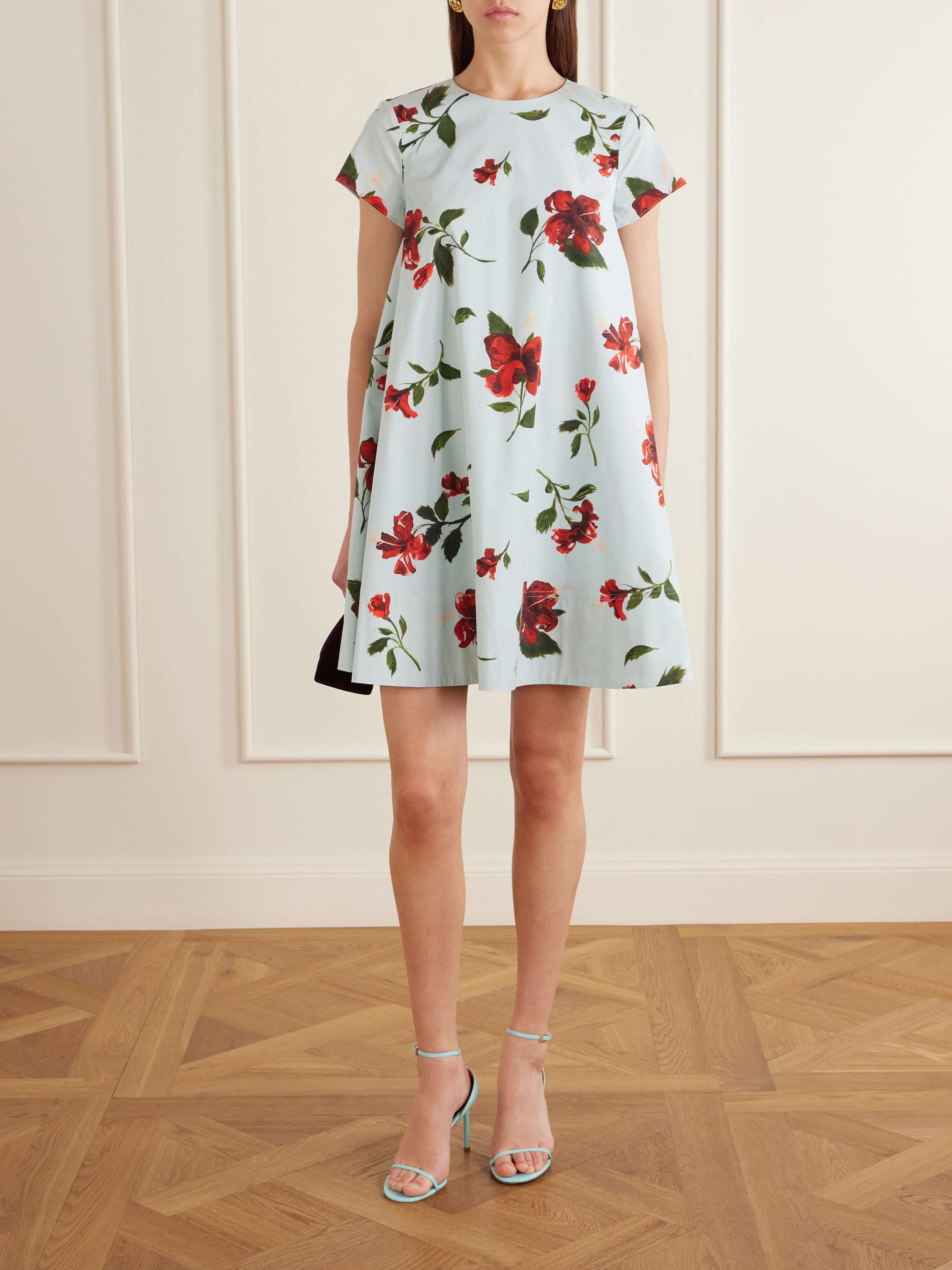 OSCAR DE LA RENTA 