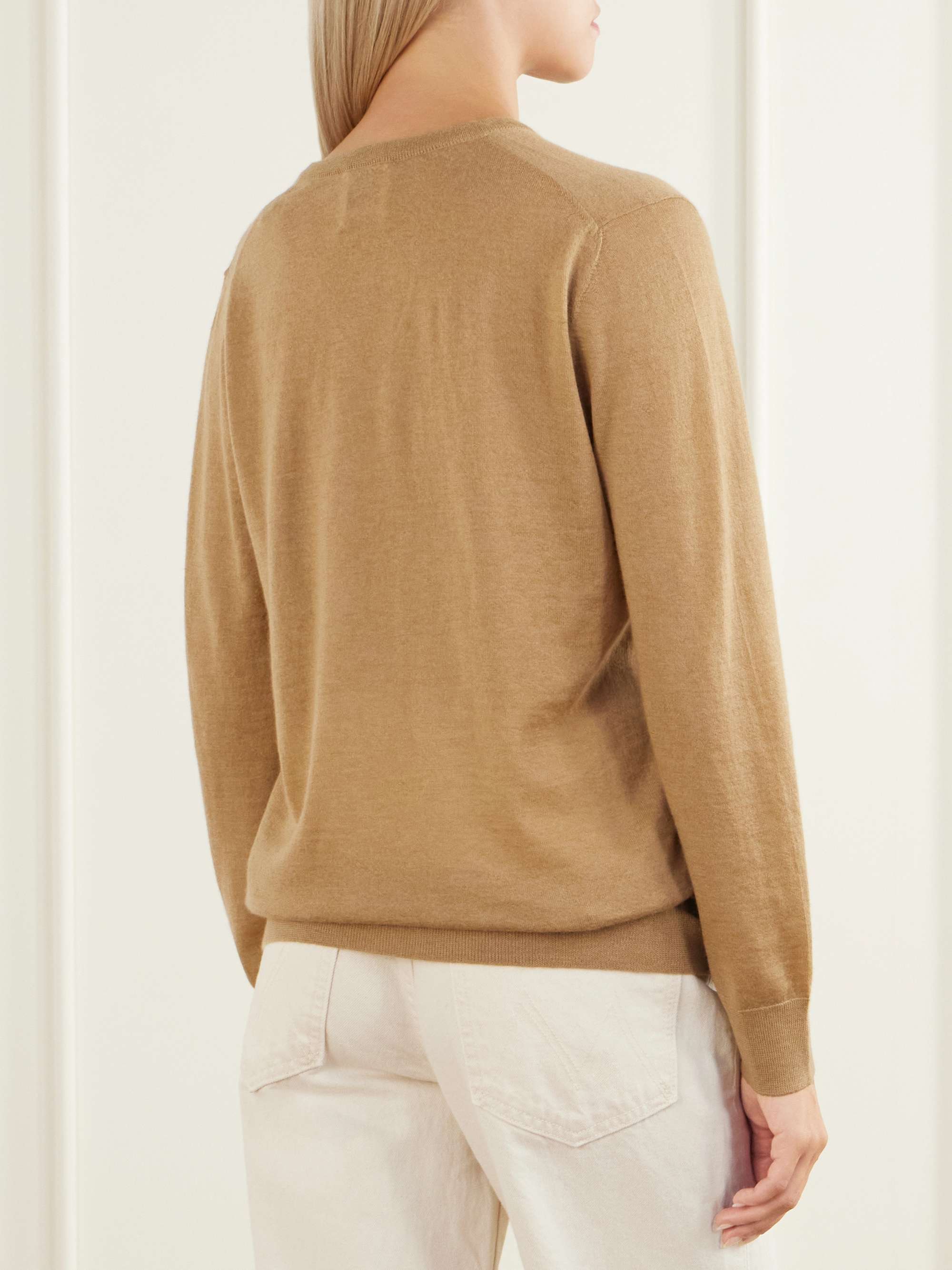 ALLUDE 