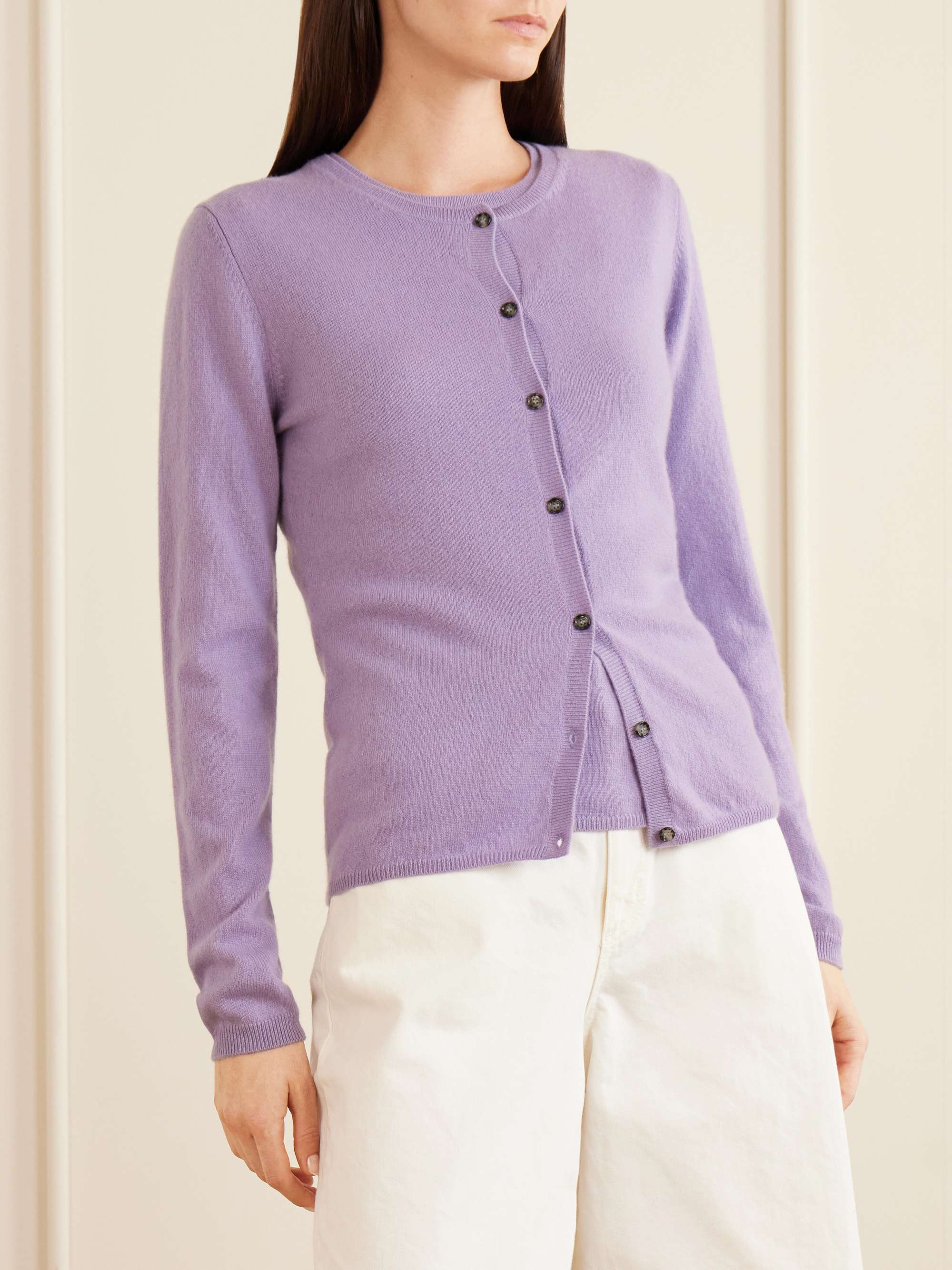 ALLUDE 