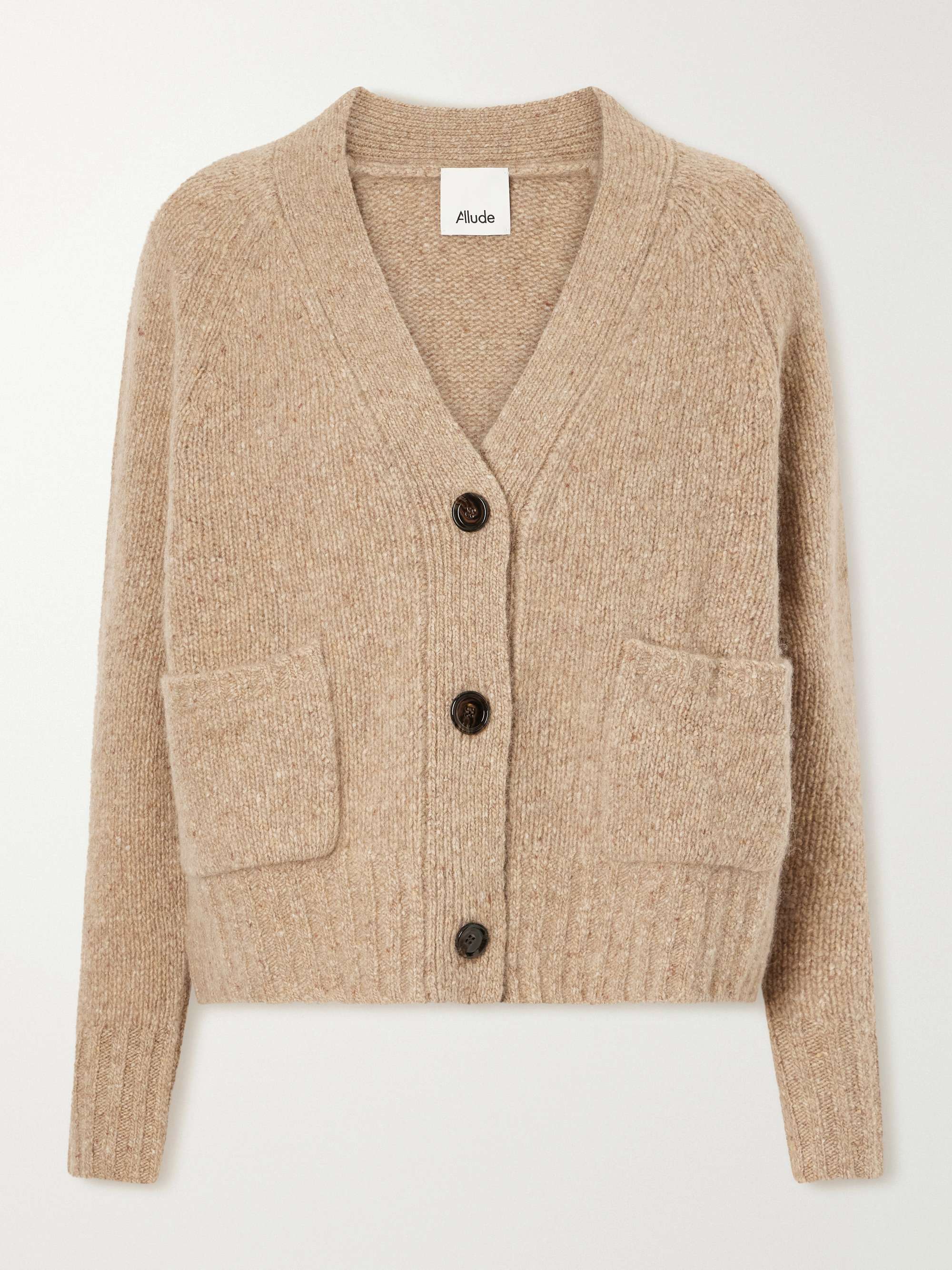 ALLUDE 