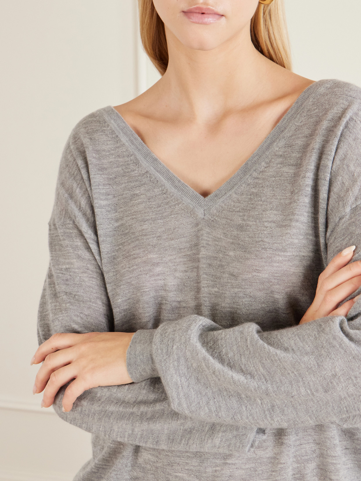 Frame Long-sleeved Sweater In Gray
